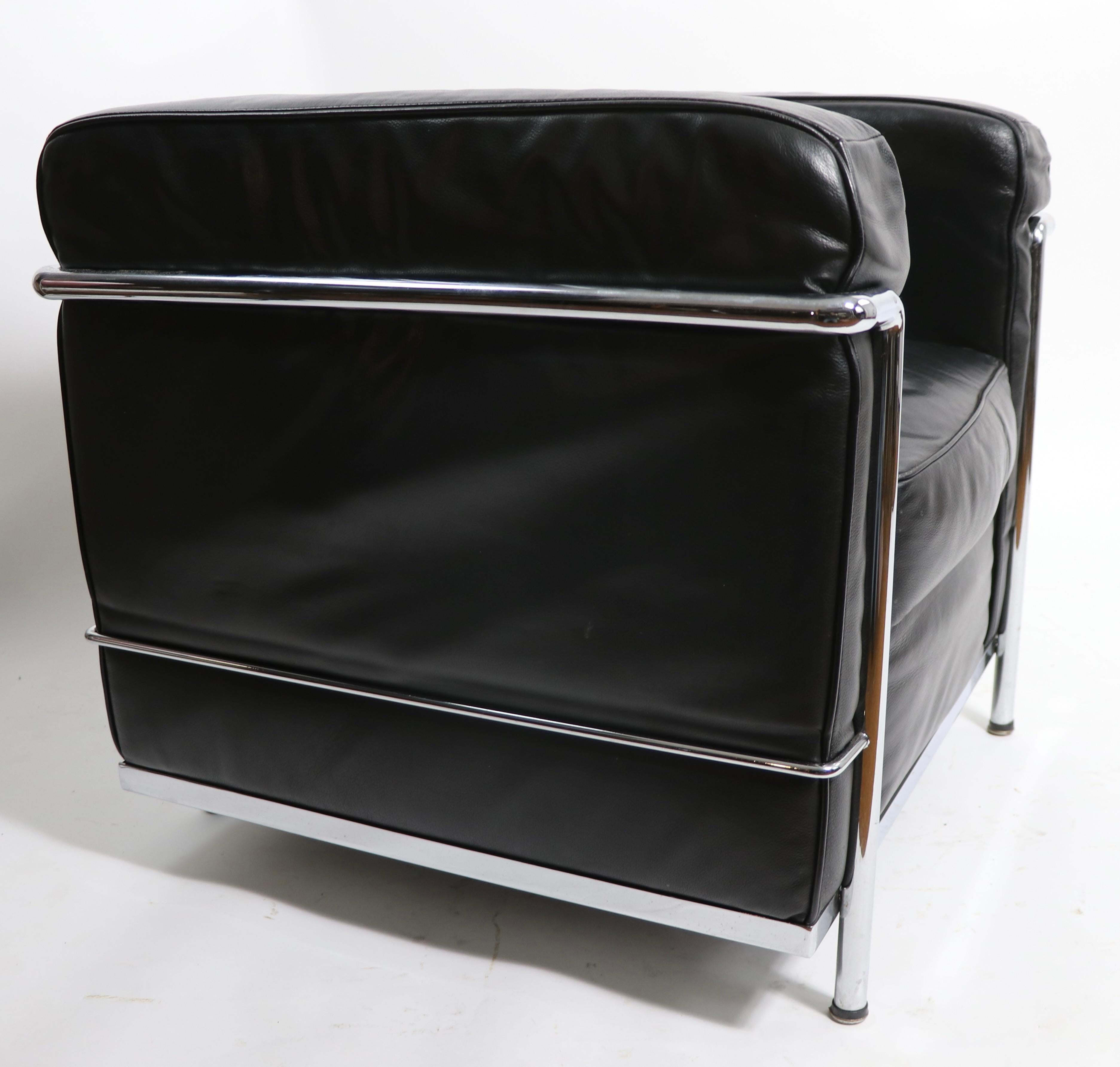 Pr. LC2  Petite Confort Modele Club Chairs by Le Corbusier In Good Condition In New York, NY