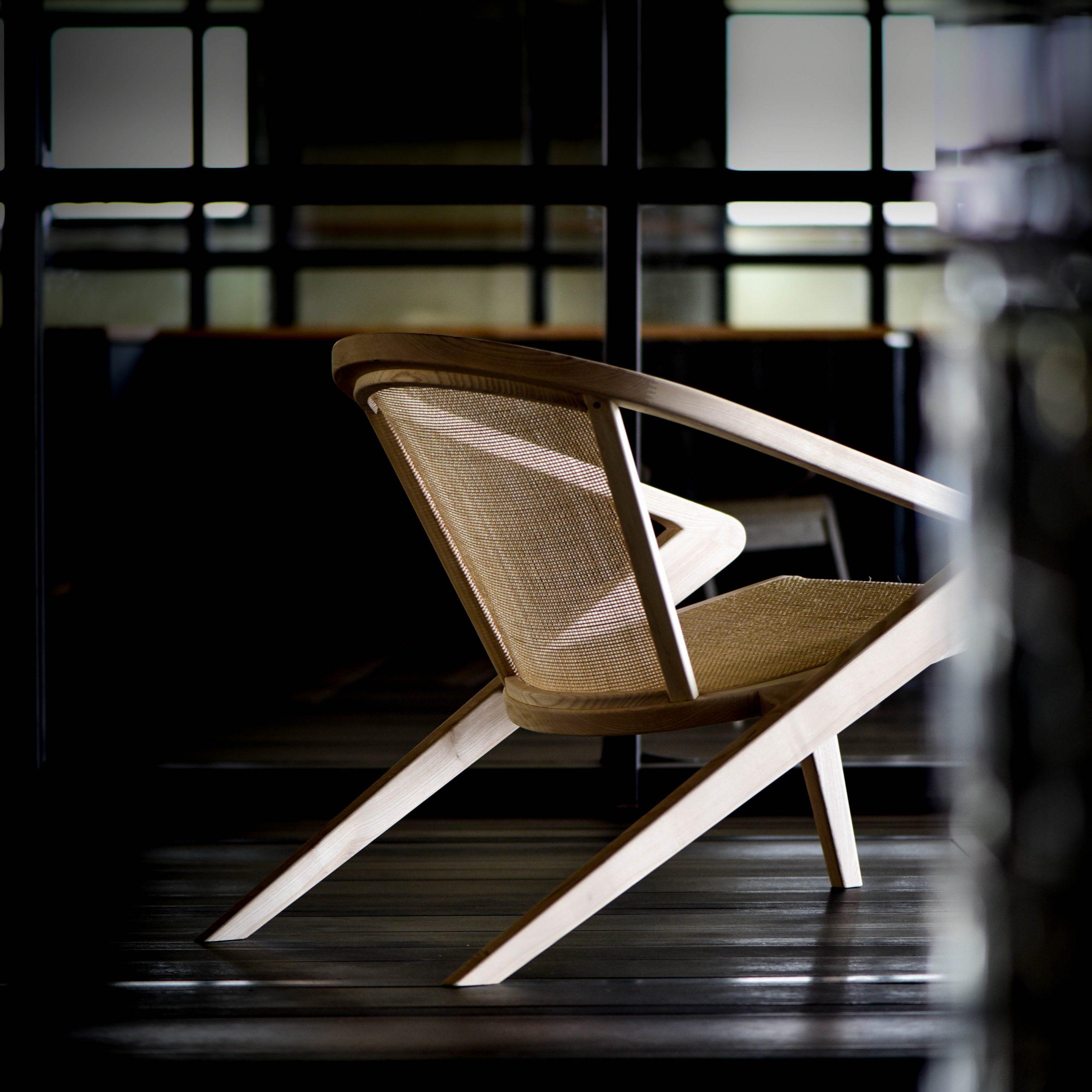 P.R Lounge Chair by Alexandre Caldas In New Condition In Geneve, CH