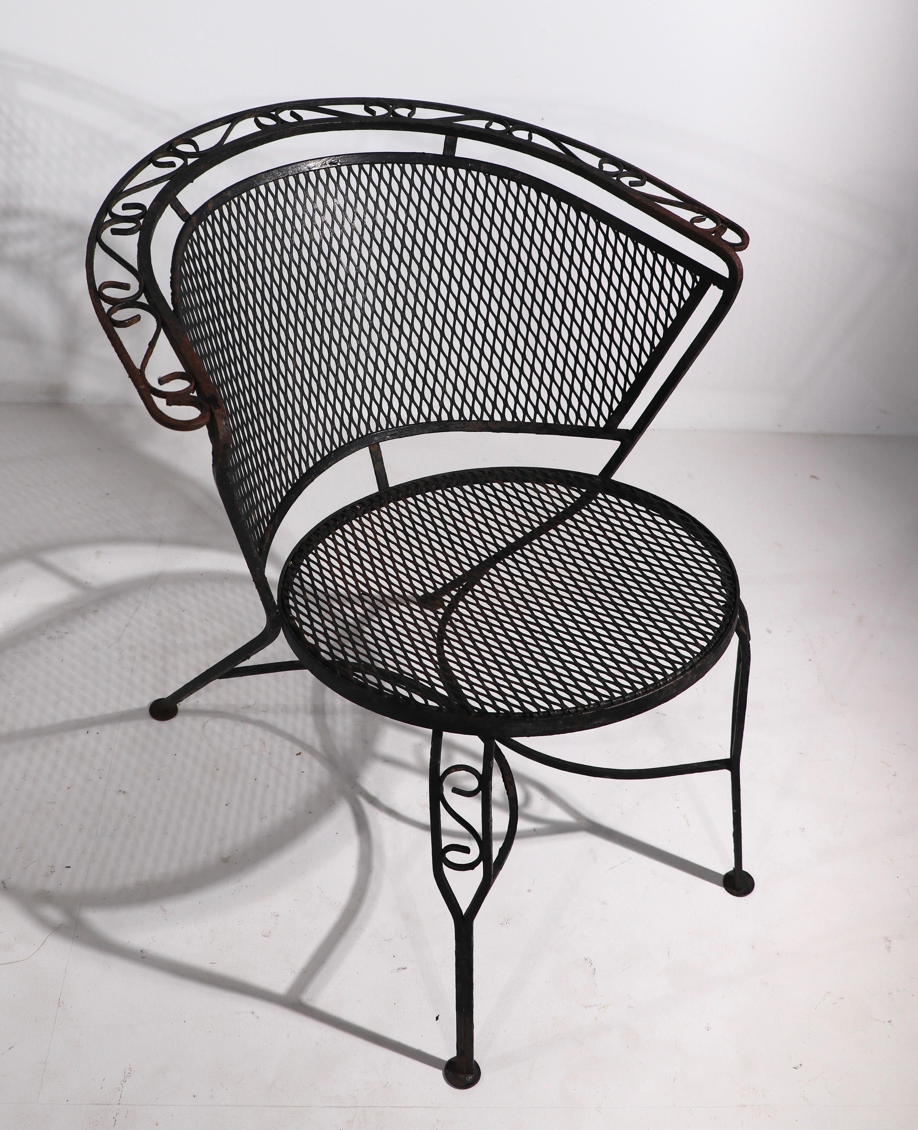 Wrought Iron Pr. Lounge Dining Patio Garden Chairs att. to Salterini For Sale