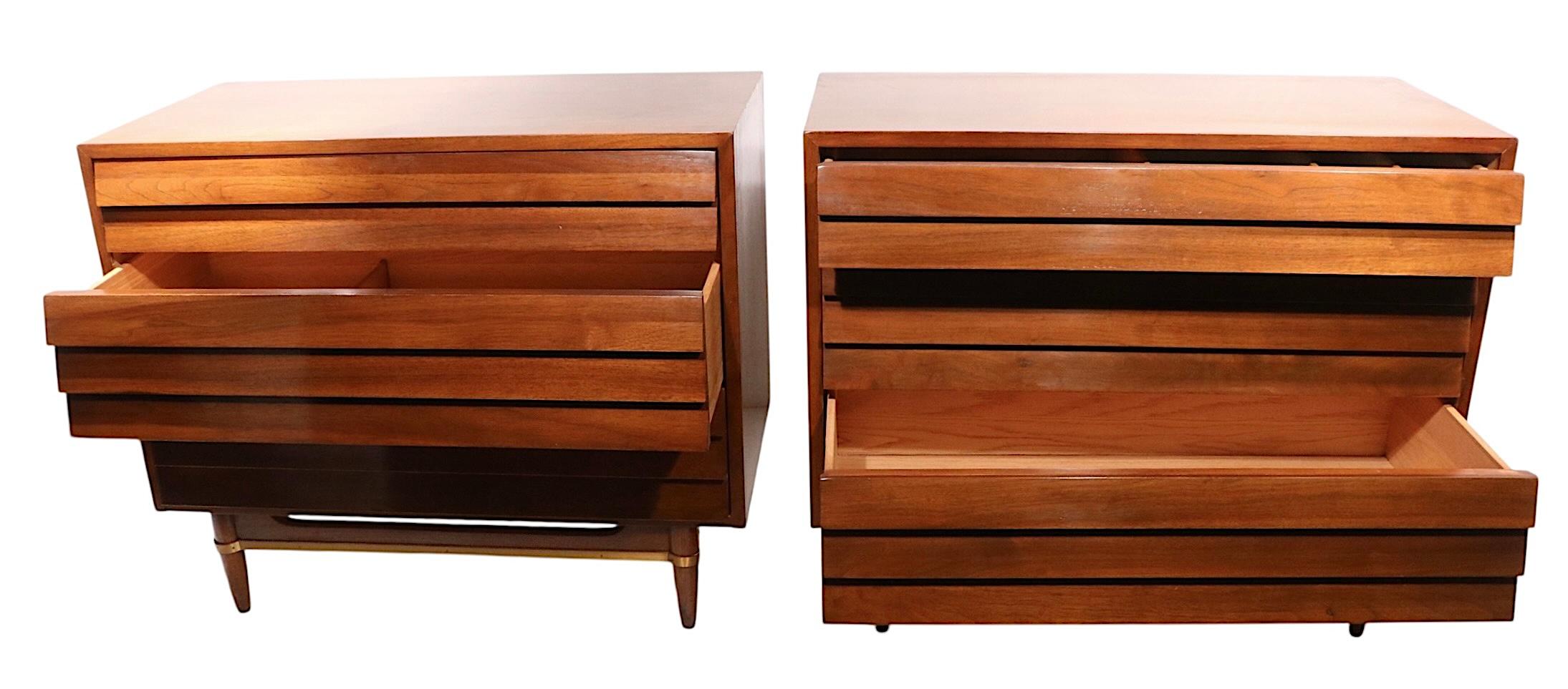 Pr. Mid Century American of Martinsville  Cassapanca Dania di Merton Gershun in vendita 6