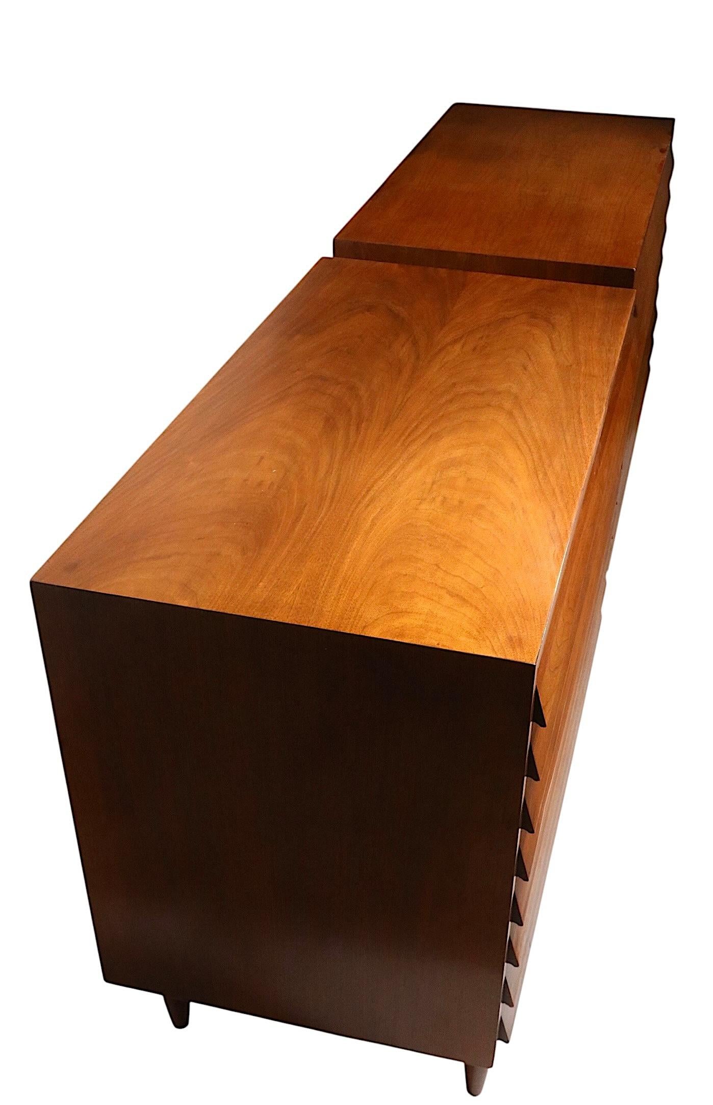 Pr. Mid Century American of Martinsville  Cassapanca Dania di Merton Gershun in vendita 7