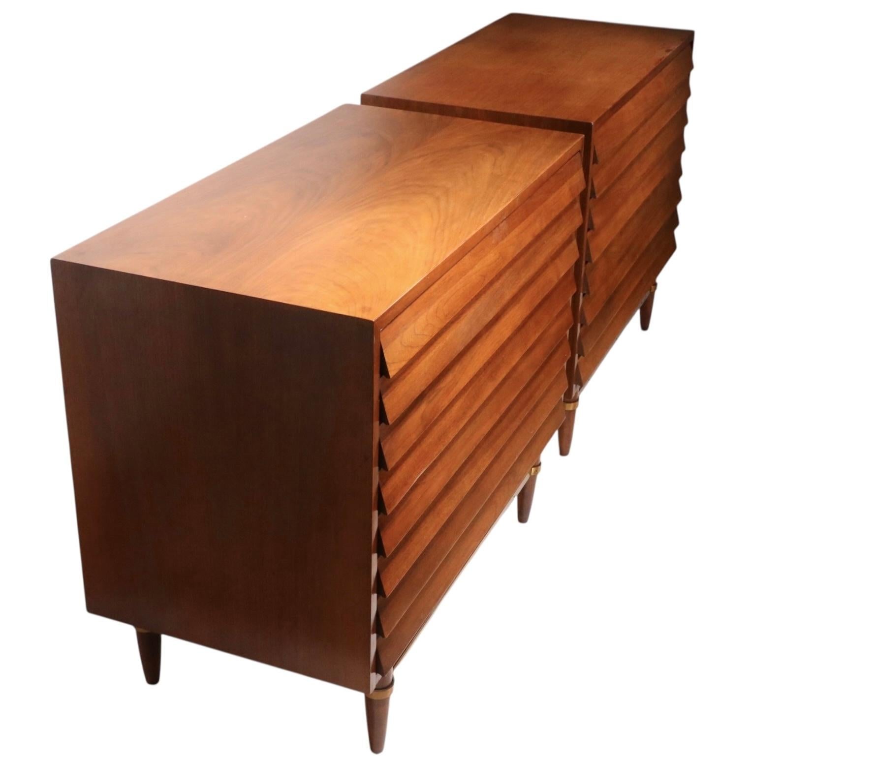 Pr. Mid Century American of Martinsville  Cassapanca Dania di Merton Gershun in vendita 8