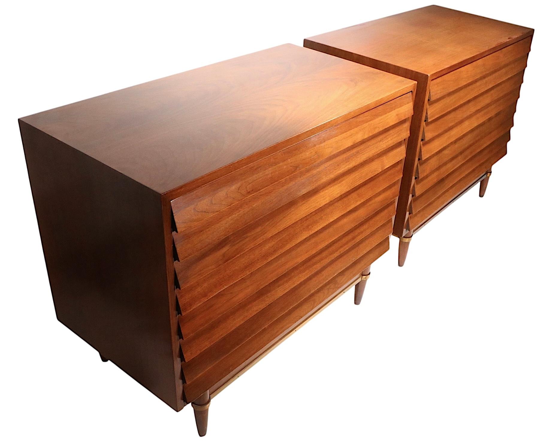 Pr. Mid Century American of Martinsville  Cassapanca Dania di Merton Gershun in vendita 10