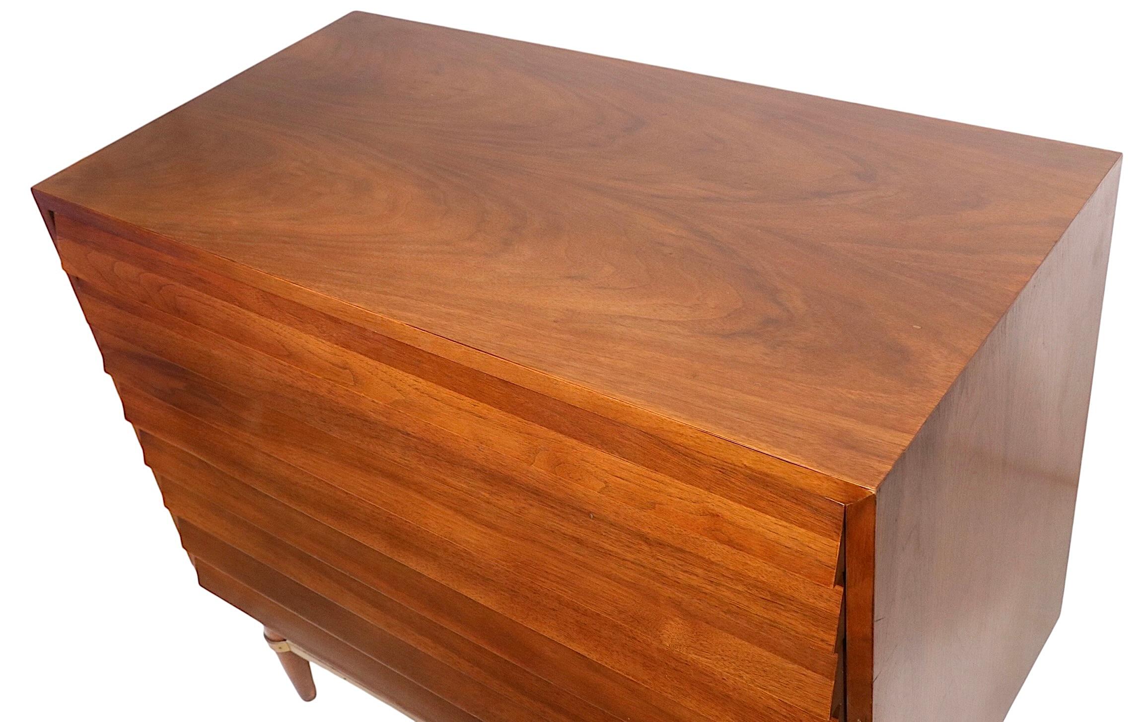 Pr. Mid Century American of Martinsville  Cassapanca Dania di Merton Gershun in vendita 12