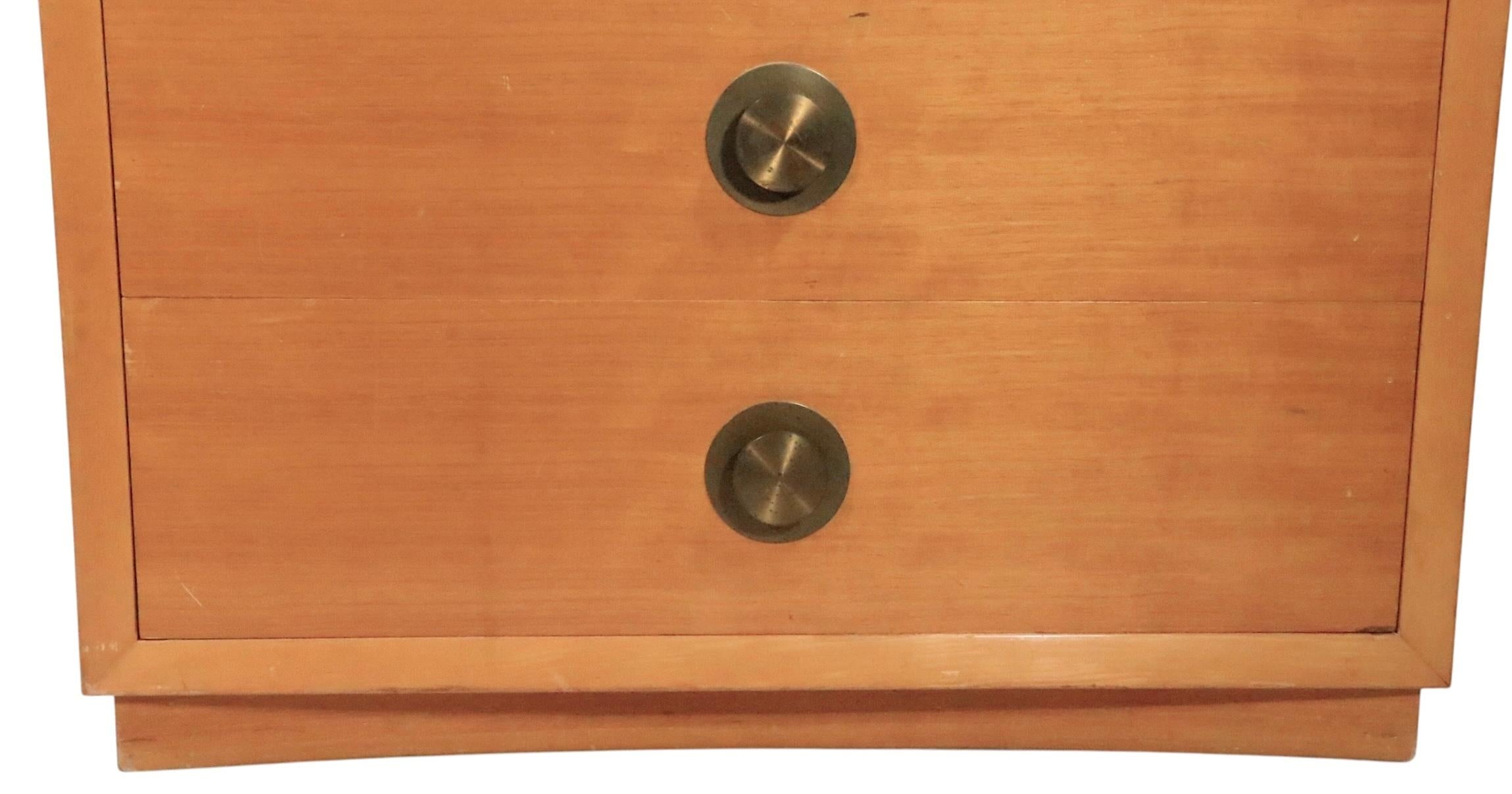 XX secolo Pr. Comò Bachelors di metà secolo di Thomasville, anni '50 ca. in vendita