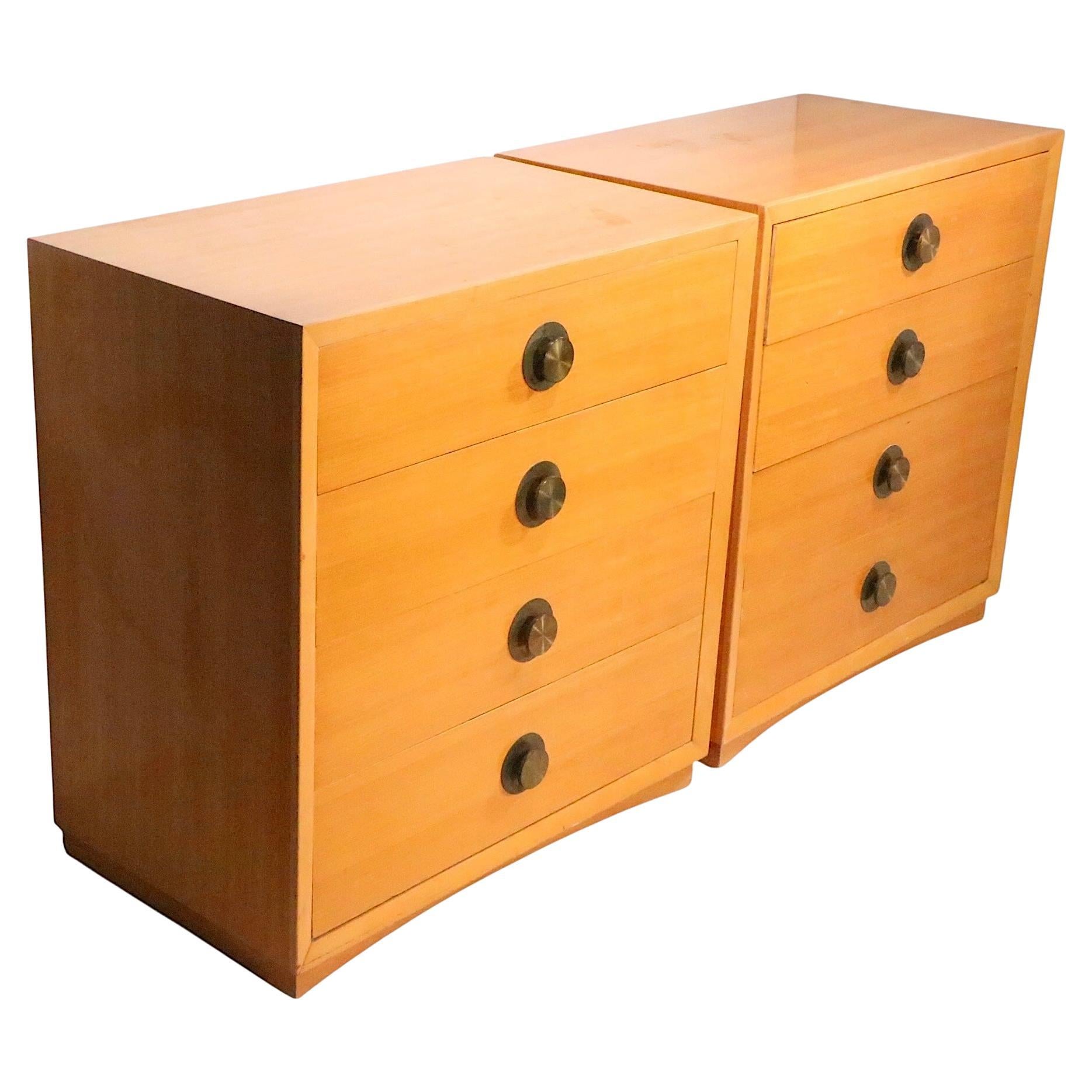 Pr. Comò Bachelors di metà secolo di Thomasville, anni '50 ca.