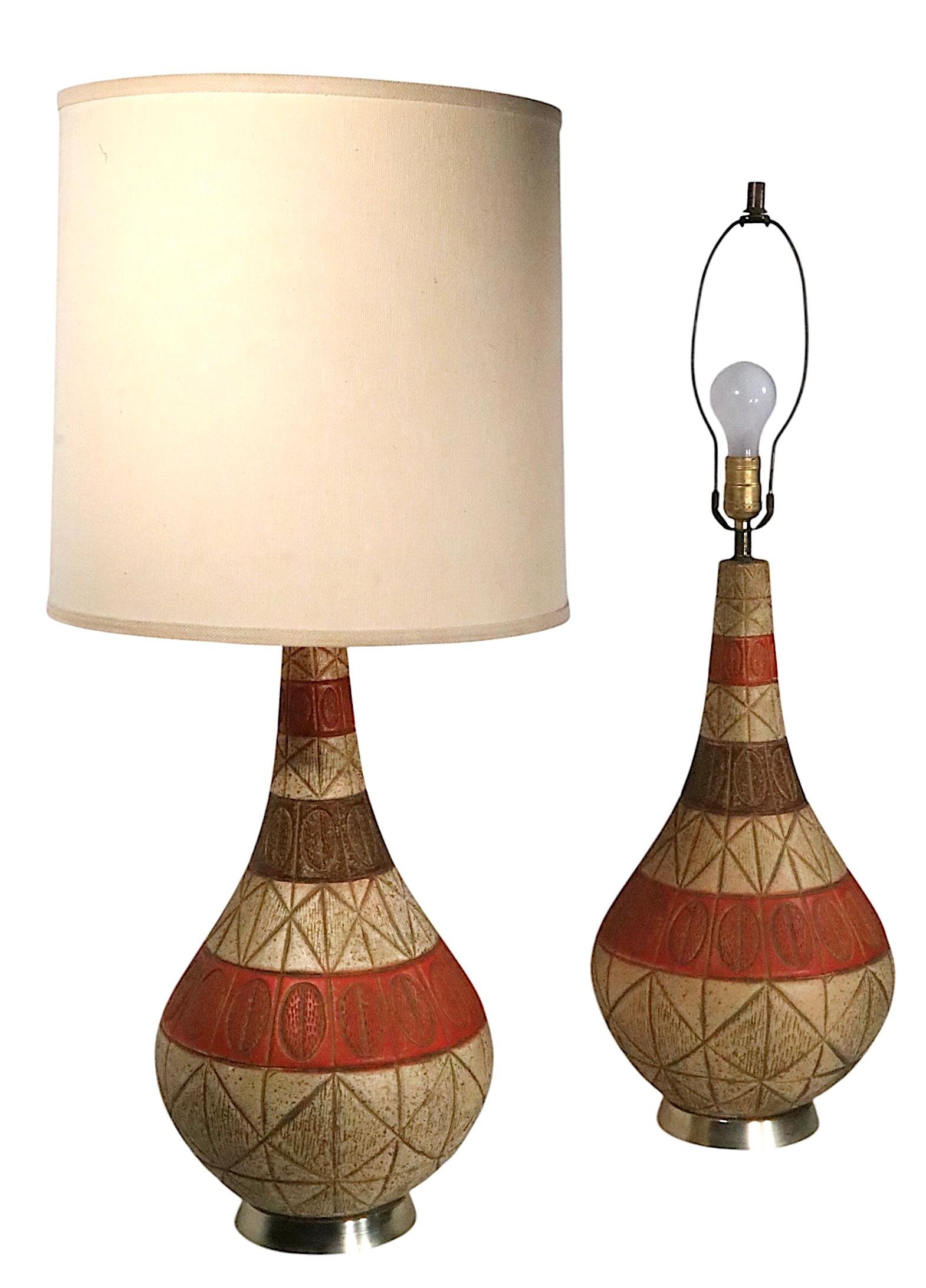 20ième siècle Pr. Lampes de table en céramique du milieu du siècle en vente