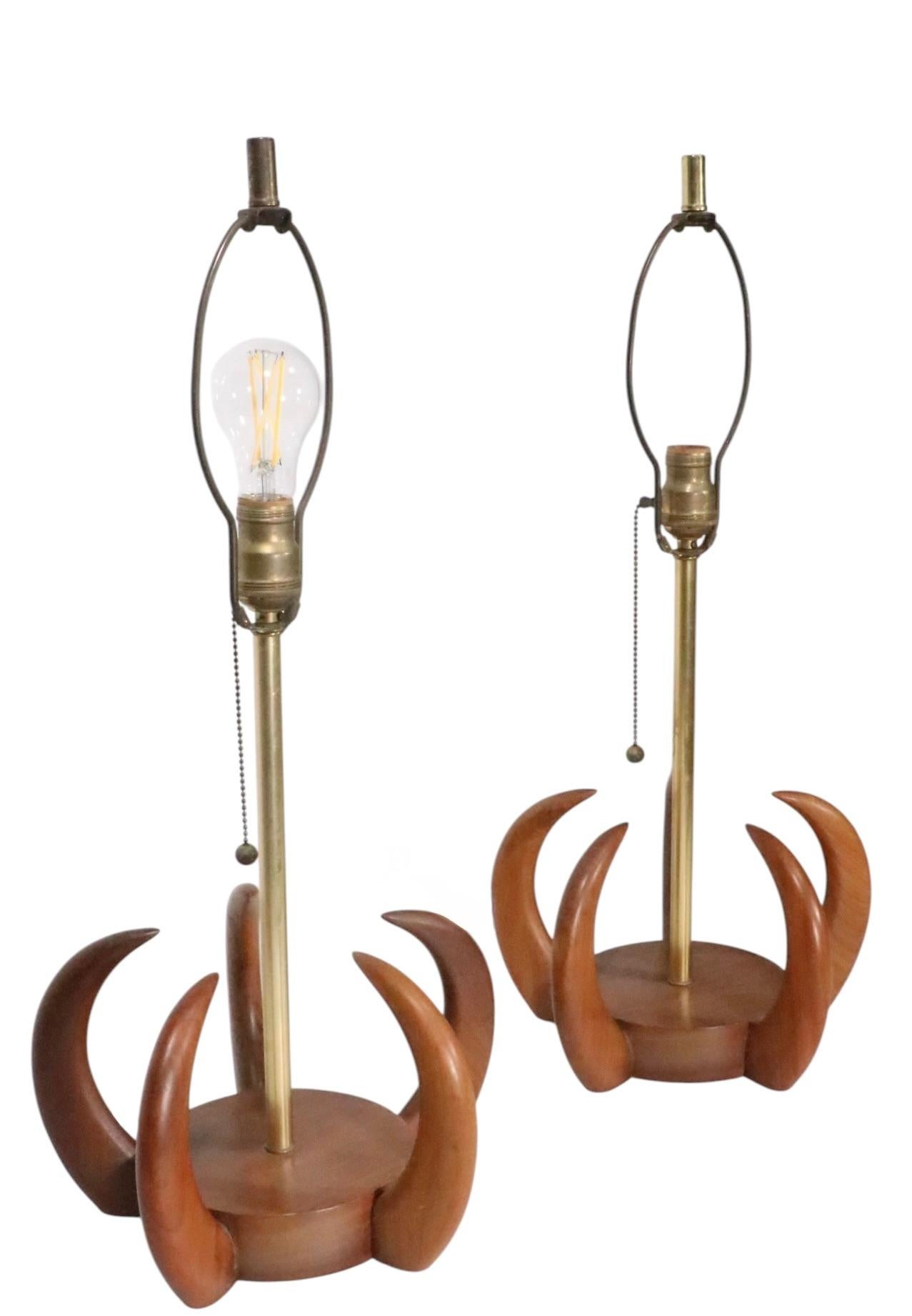 Pr. Mid Century Claw Form Table Lamps after Modeline Pearsall c. 1950/60's Estadounidense en venta