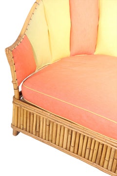 Pr. Sillas de salón esquineras Mid Century de Ficks Reed