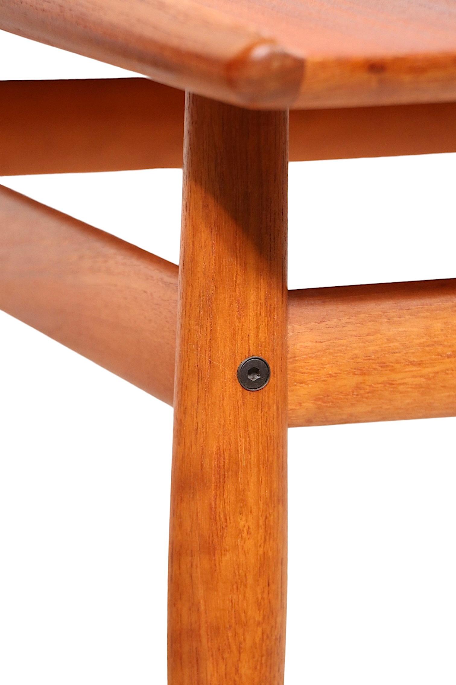 Pr. Tables d'appoint danoises modernes du milieu du siècle dernier par Grete Jalk pour Glostrup Mobelfabrik en vente 9