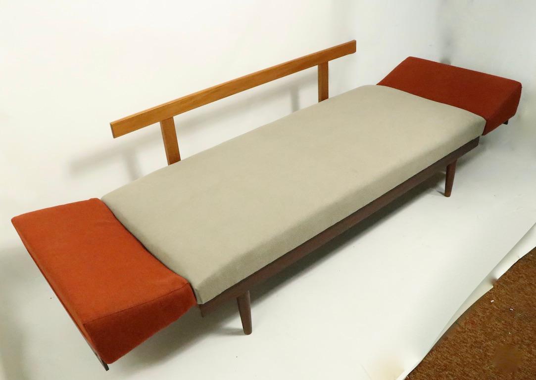 mid-century daybed