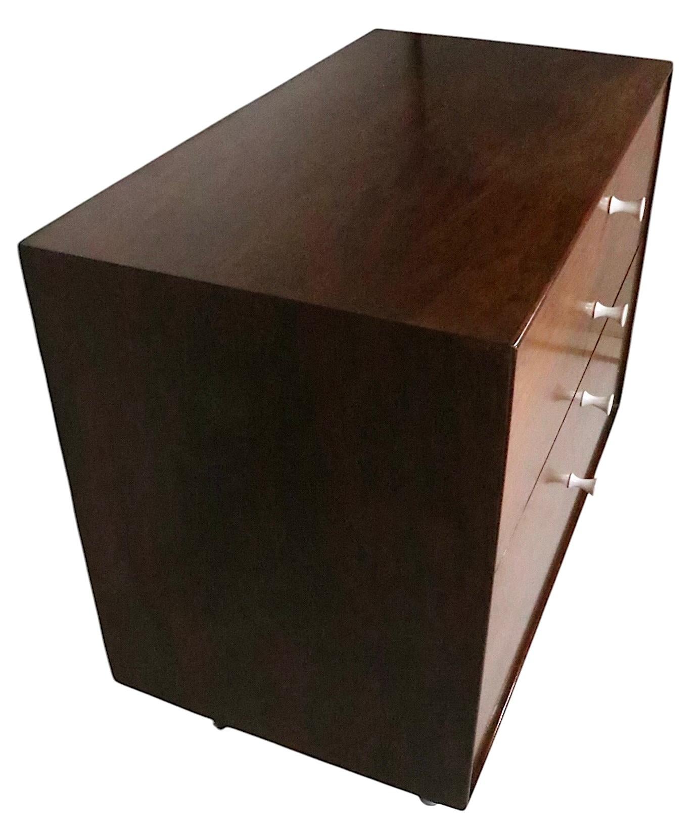 Pr. Bachelors-Kommoden aus Rosenholz mit dünner Kante, George Nelson Herman Miller, Mid-Century im Angebot 11