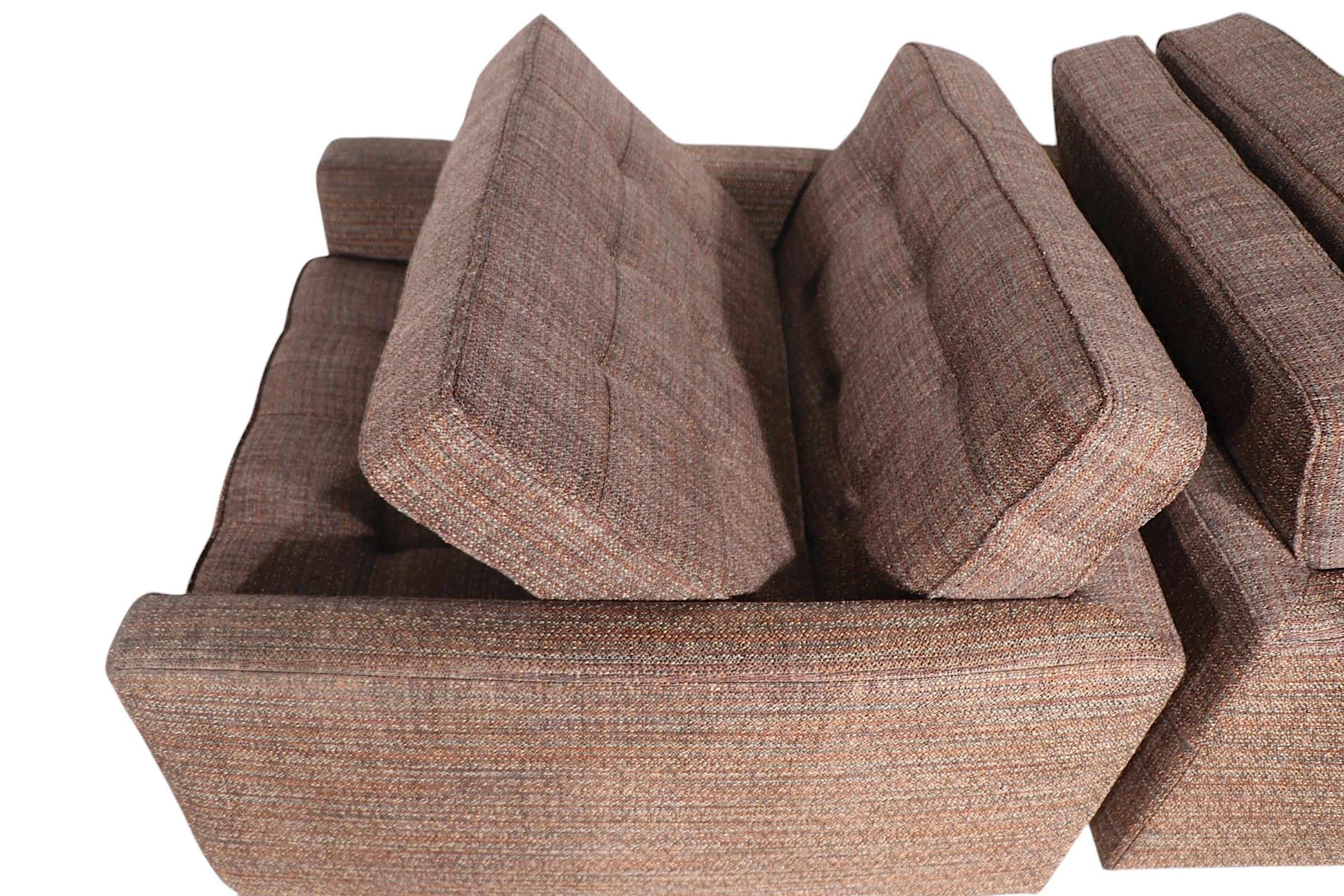 Pr. Mid Century Lounge Chairs designed by Florence Knoll for Knoll International For Sale 5