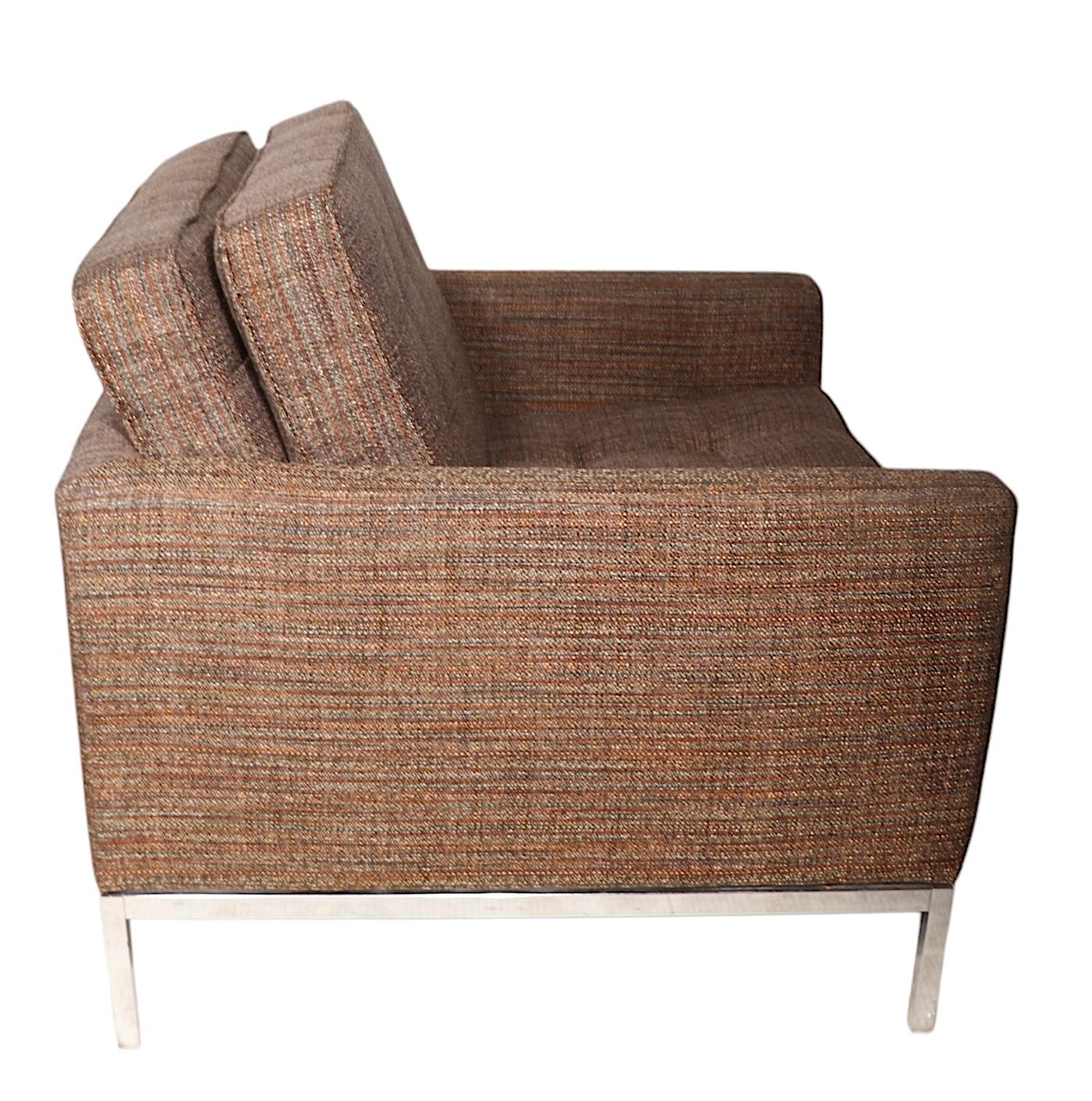 Pr. Mid Century Lounge Chairs designed by Florence Knoll for Knoll International For Sale 2