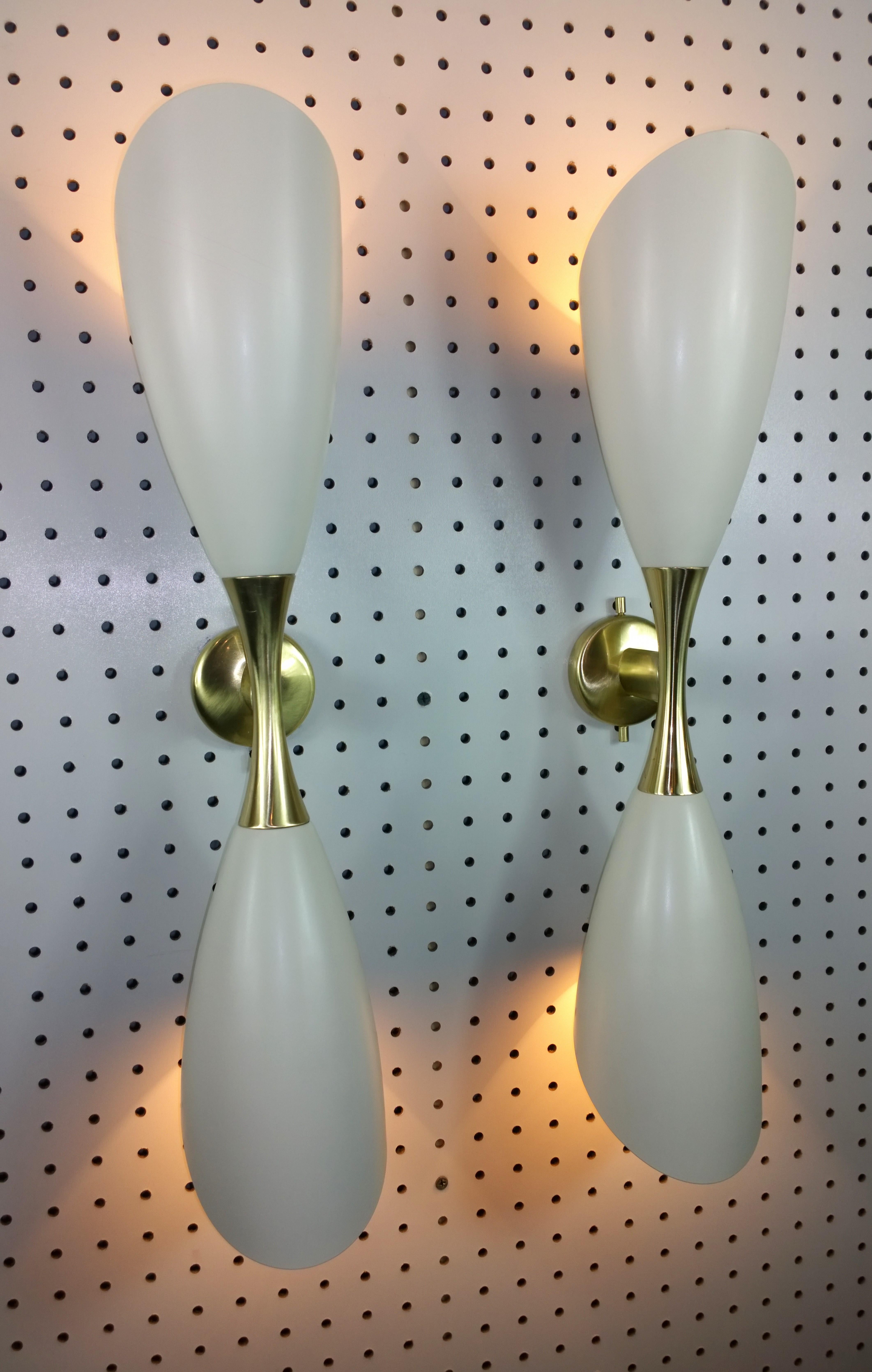 Pr Stilnovo Style White Enameled Aluminium Double Cone w/ Brass Accents Sconces For Sale 6