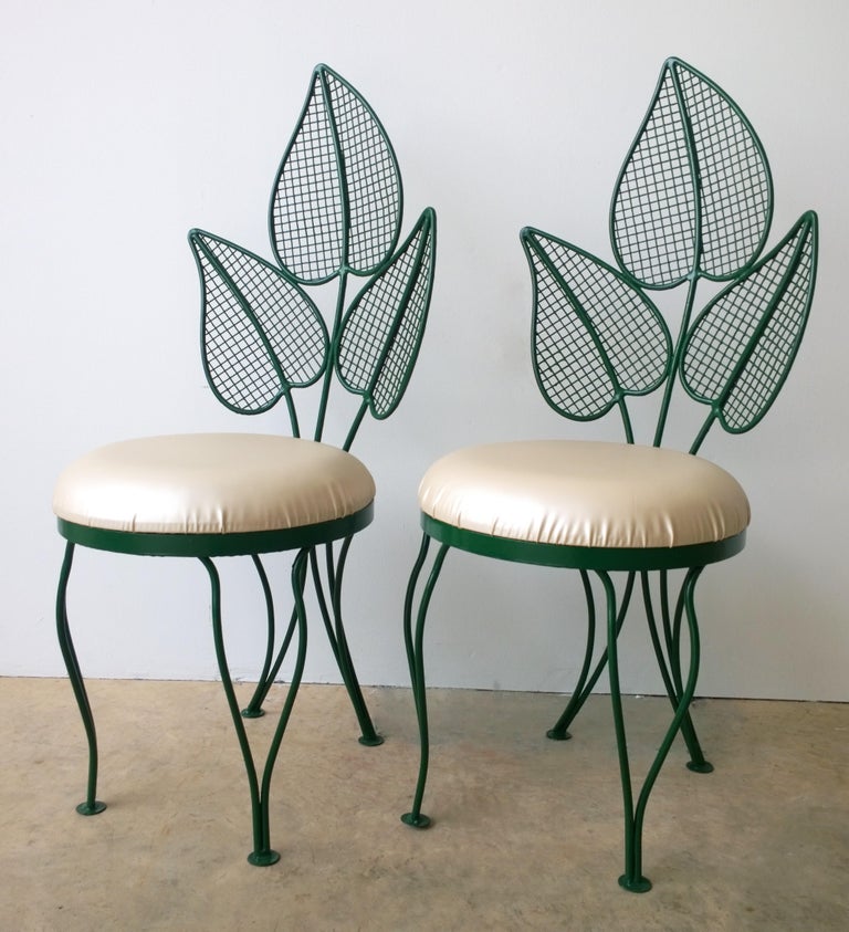 Salterini Dark Green Wrought Iron and Pink Cushion Palm Patio/Garden