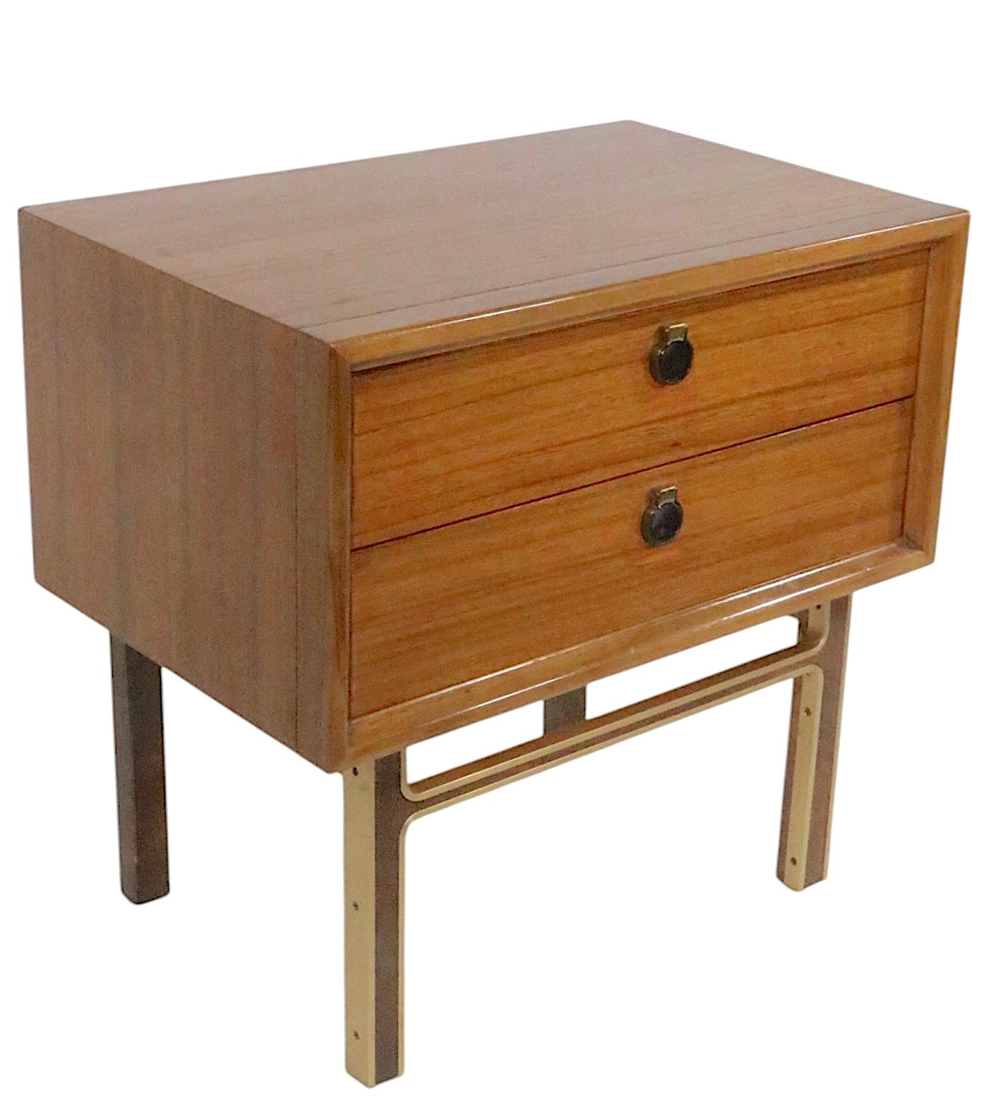 Pr. Mid Century Night Tables For Sale 4