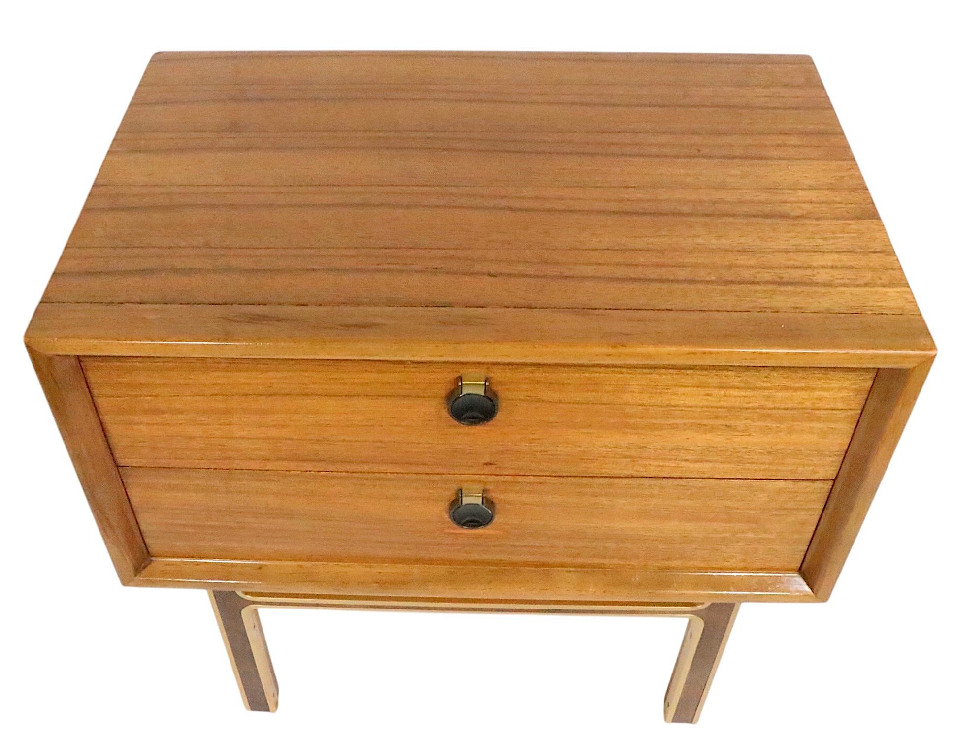 Pr. Mid Century Night Tables For Sale 5