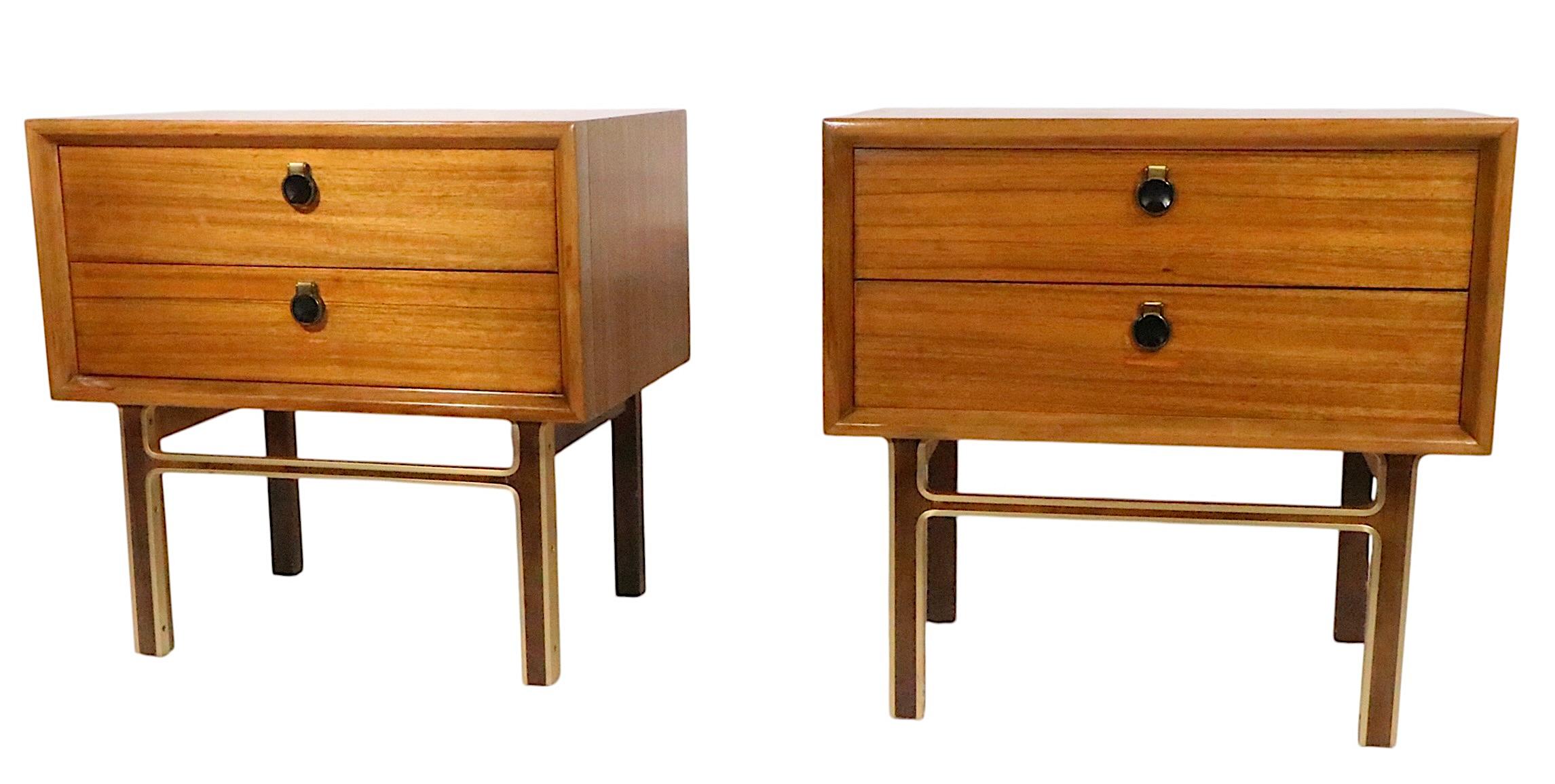 Pr. Mid Century Night Tables For Sale 2