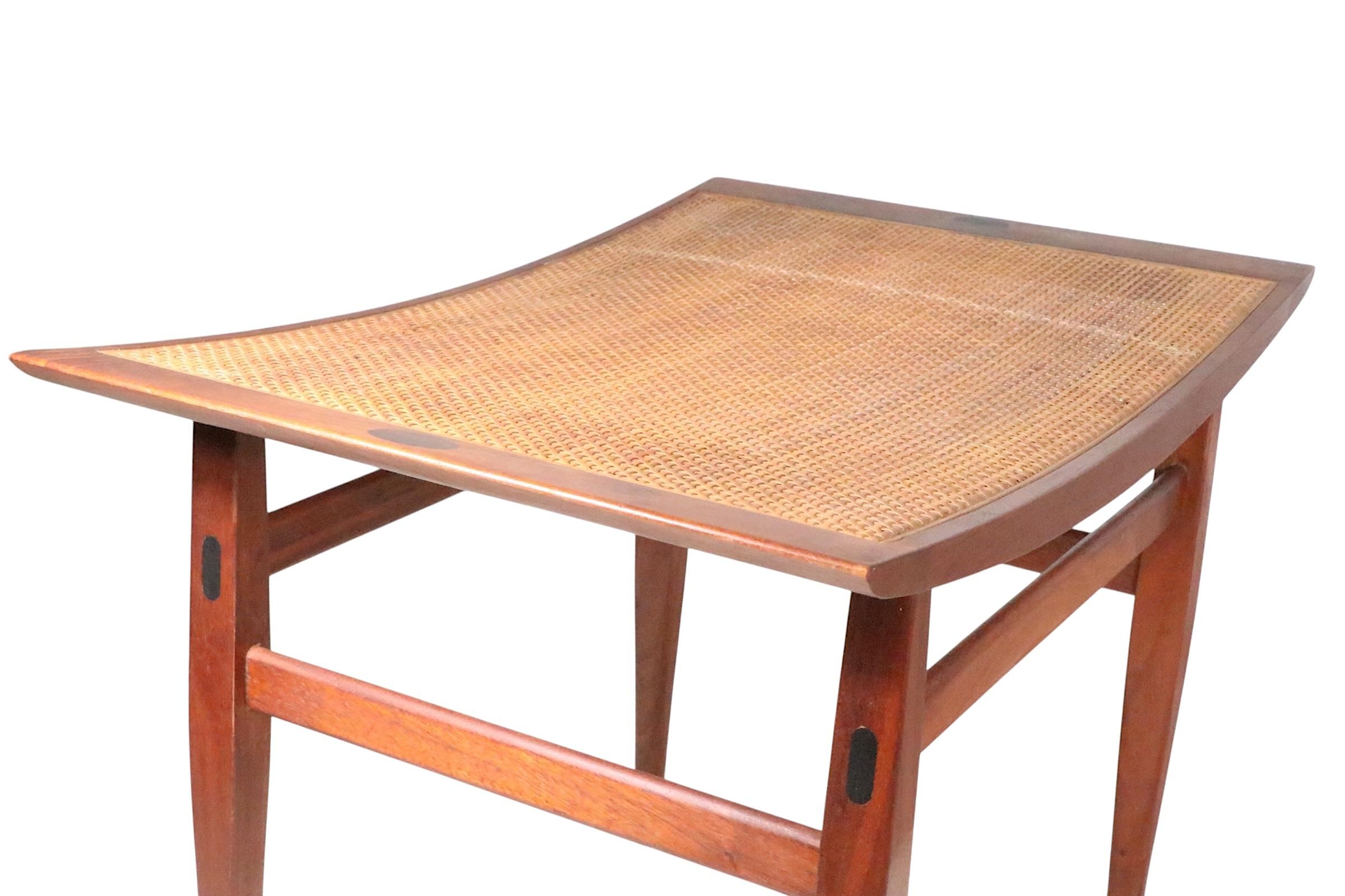Pr. Mid Century Stools Benches Designed by Kipp Stewart Declaration for Drexel (Gehstock) im Angebot