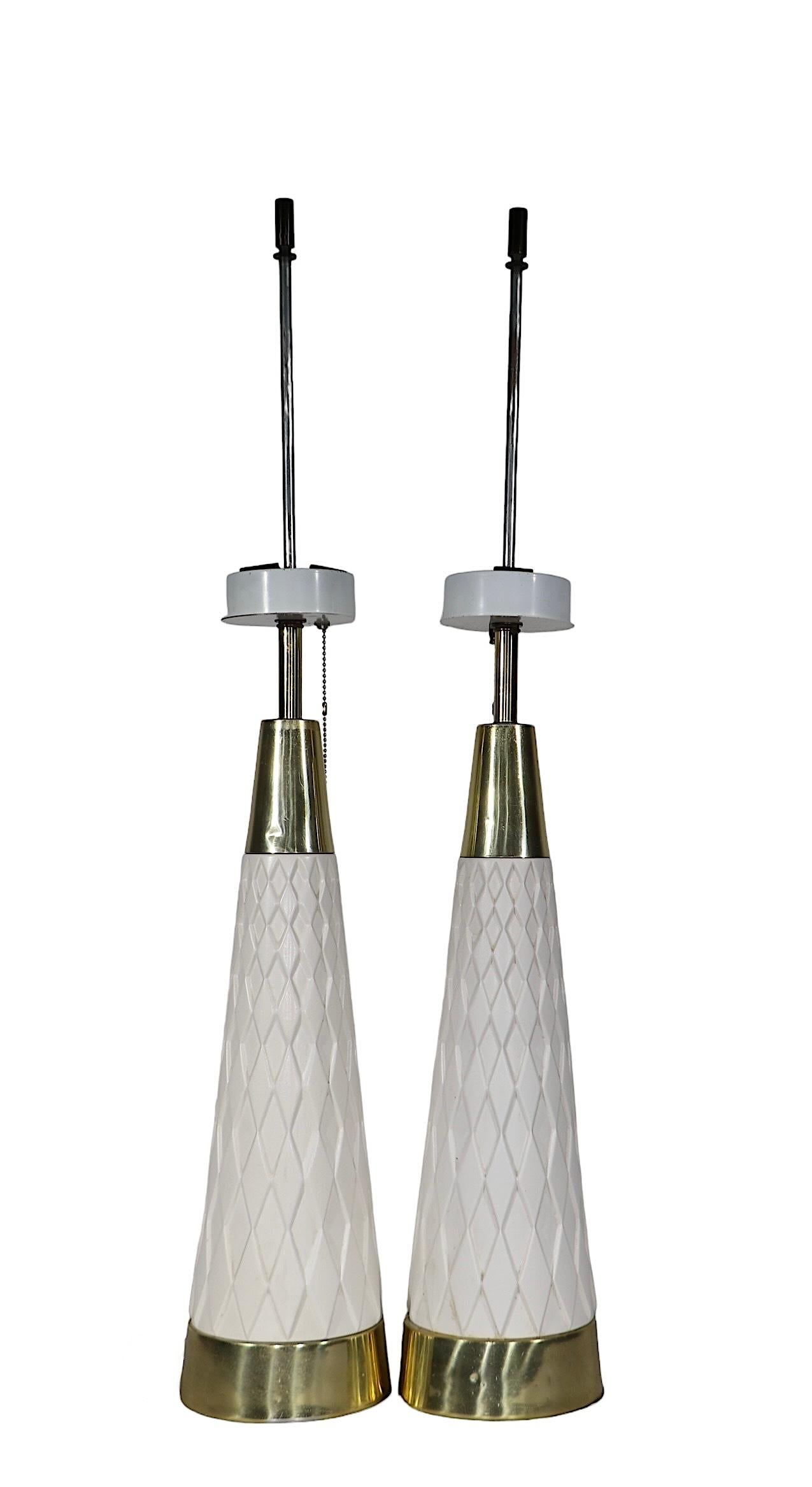 Pr. Mid Century Table Lamps designed by Gerald Thurston for Lightolier c 1950/60 For Sale 6