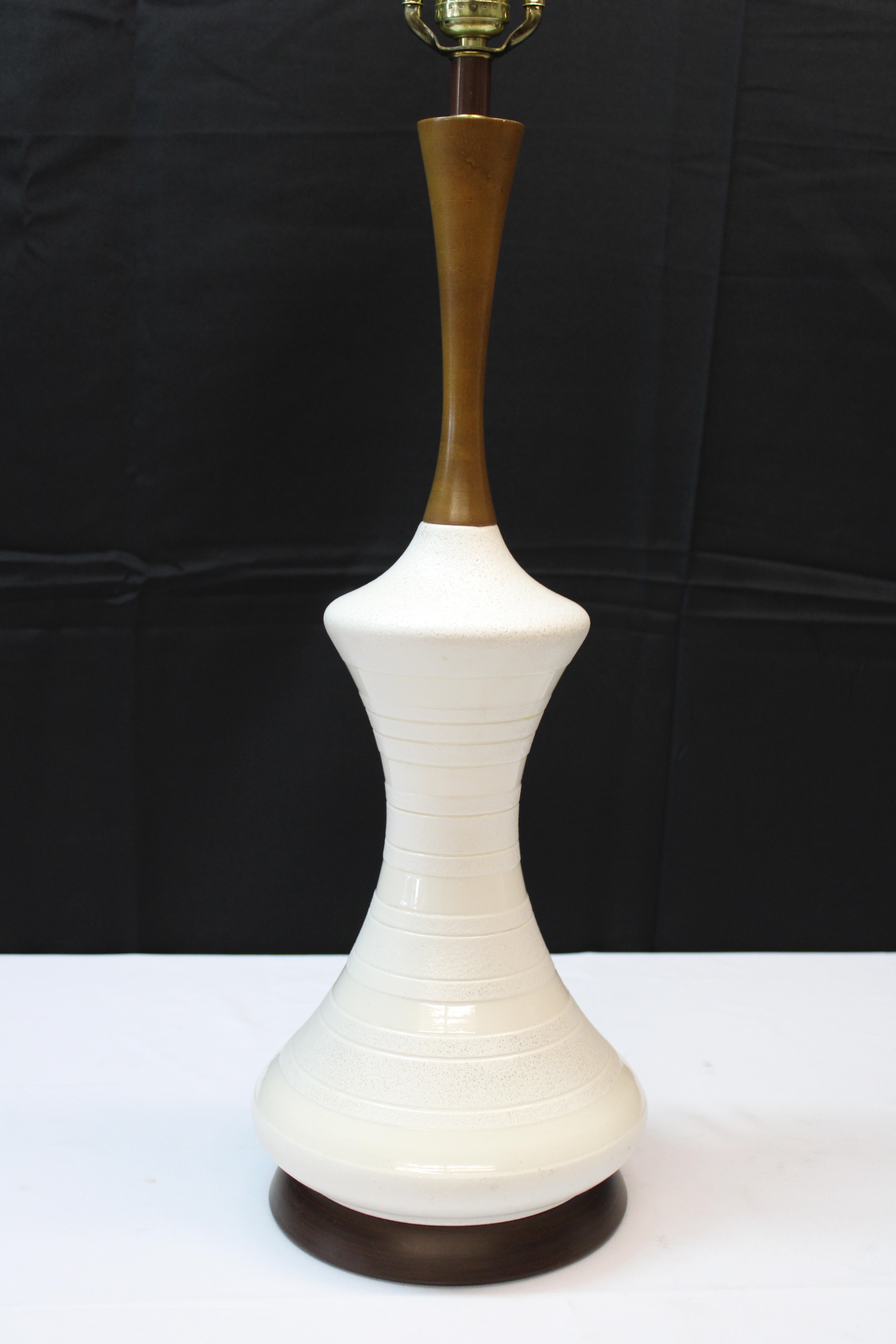 Unknown Pr Mid-Century Textured Ceramic Hourglass Shaped Lamps with Wood Finials For Sale