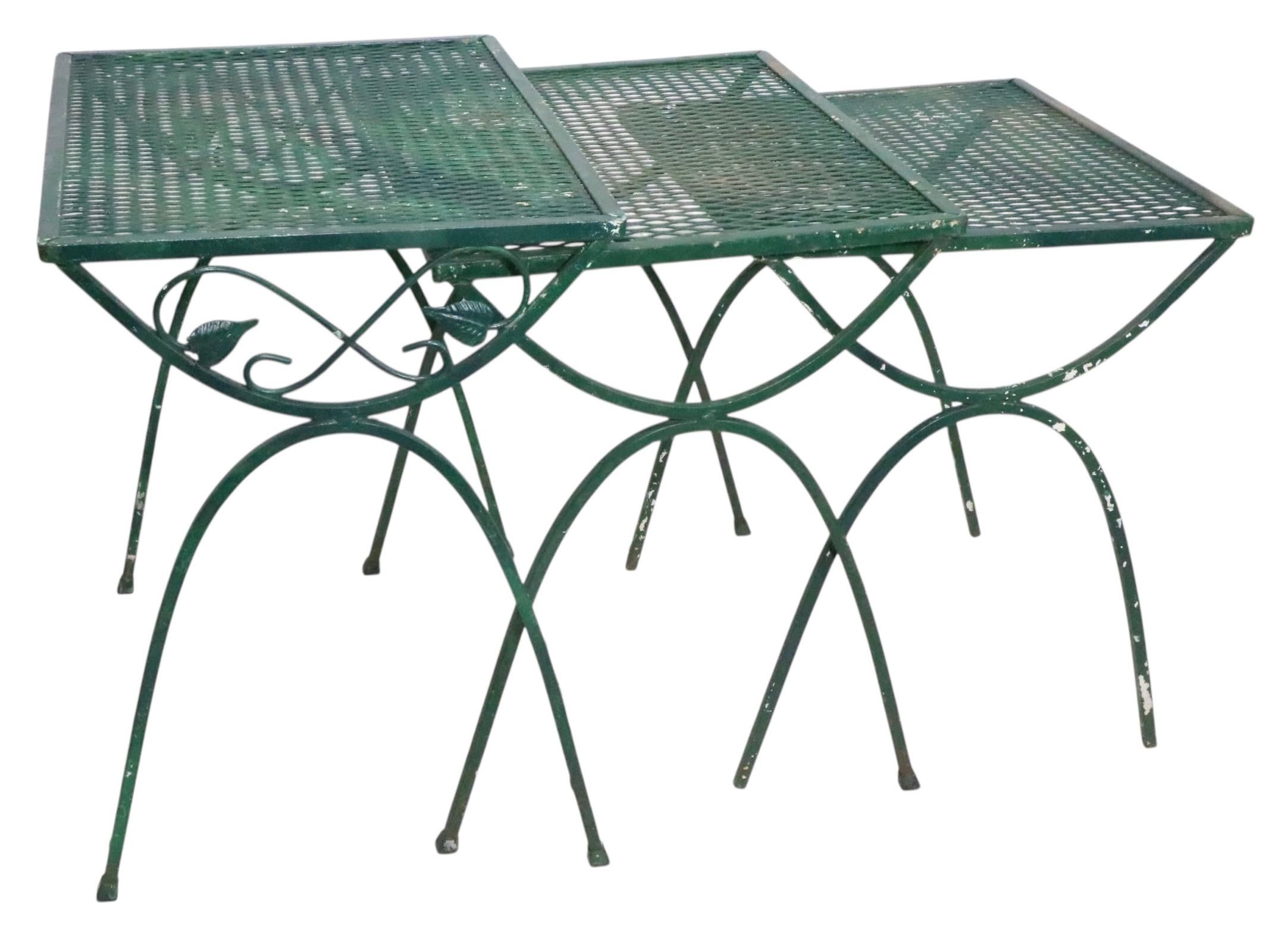 Pr. Nesting Garden Patio Poolside Tables att. to Woodard For Sale 5