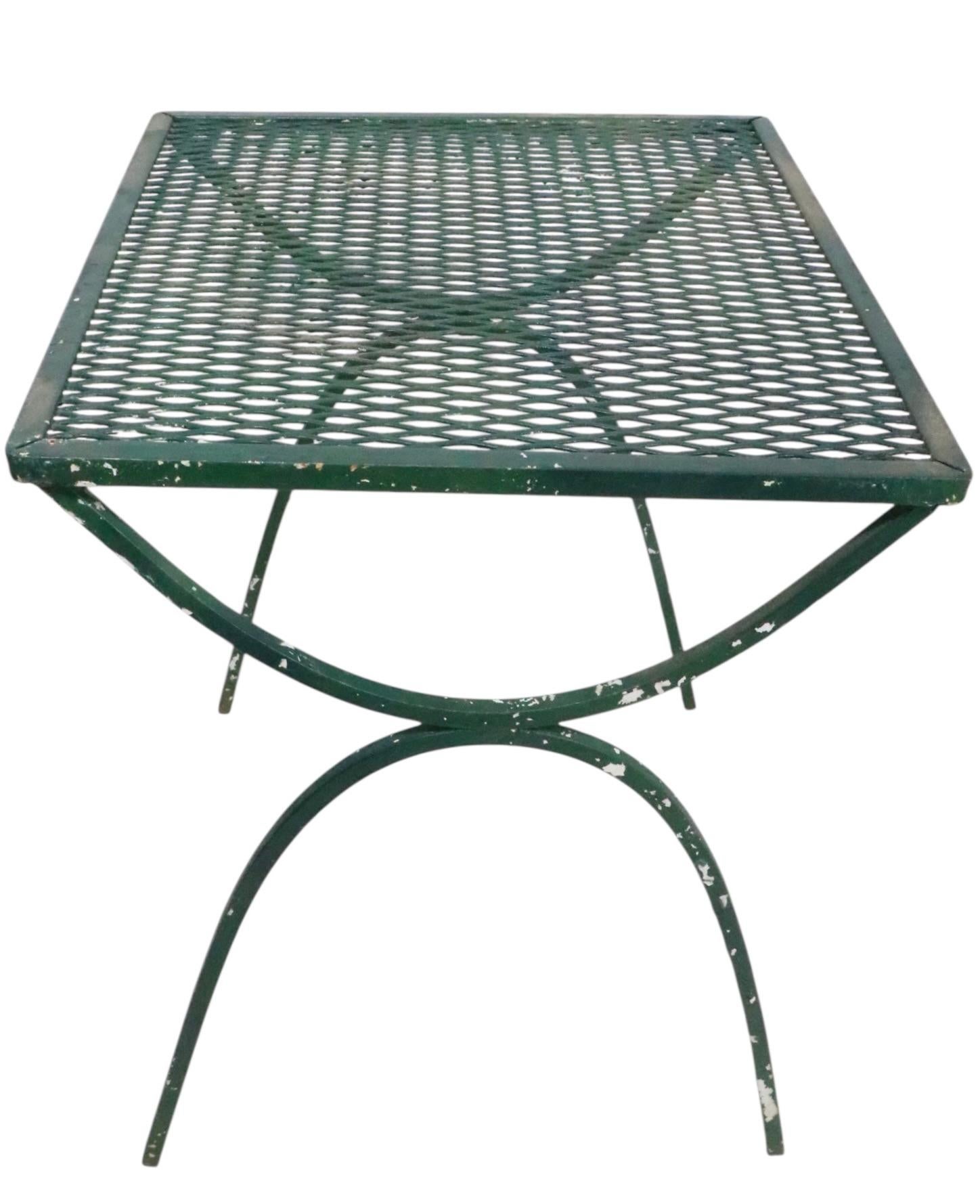 Pr. Nesting Garden Patio Poolside Tables att. to Woodard For Sale 8