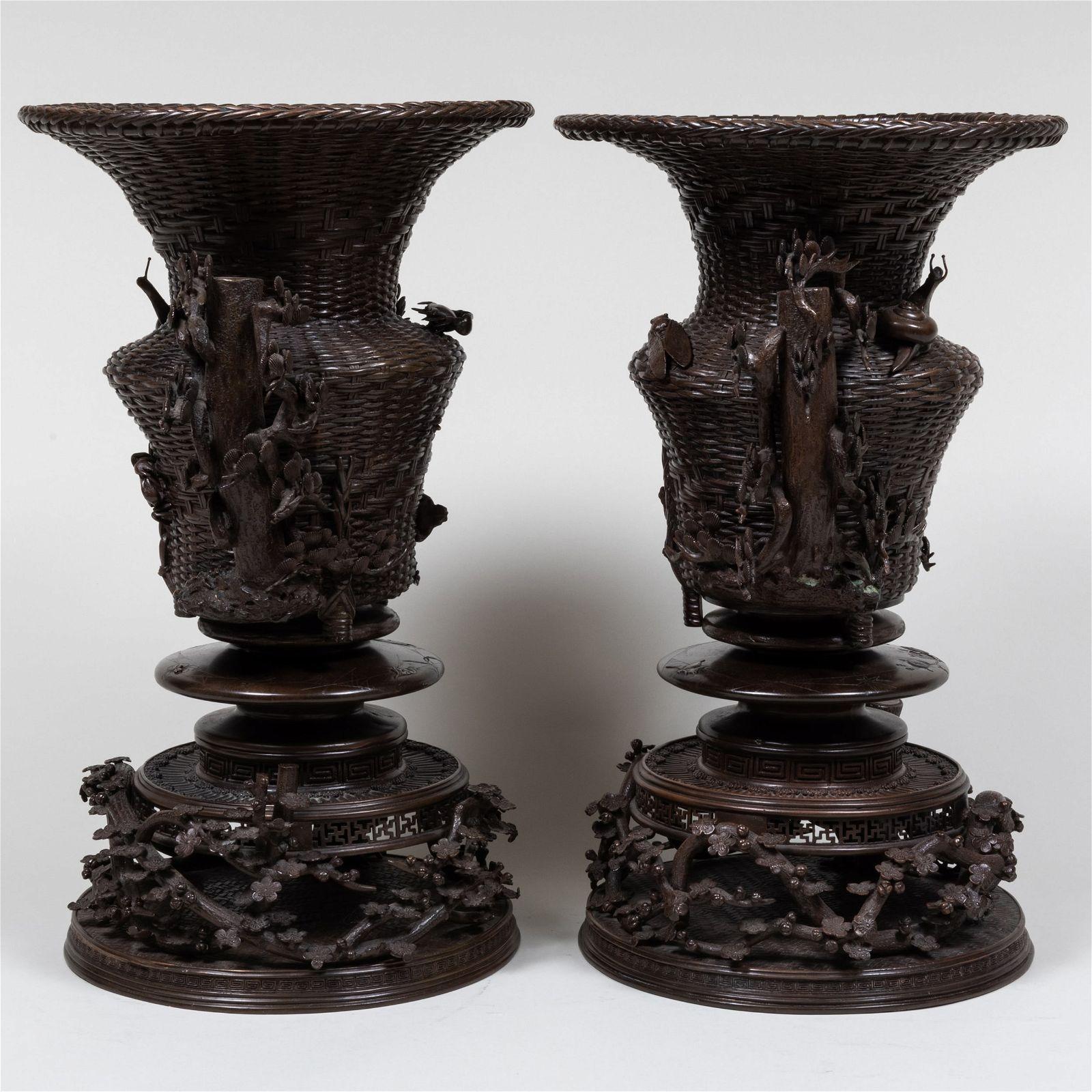 Patinated pr of  finest quality Large 19th Century Meiji Japanese Basket-Form Bronze Vases For Sale
