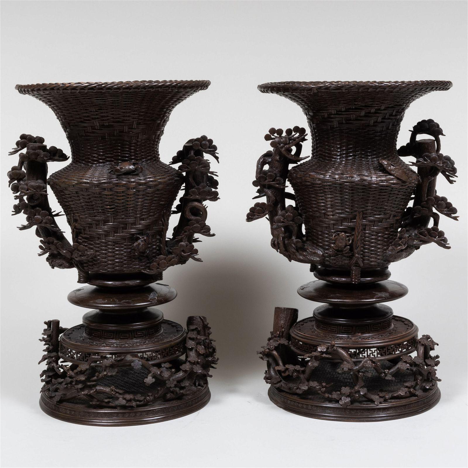 pr of  finest quality Large 19th Century Meiji Japanese Basket-Form Bronze Vases For Sale 3