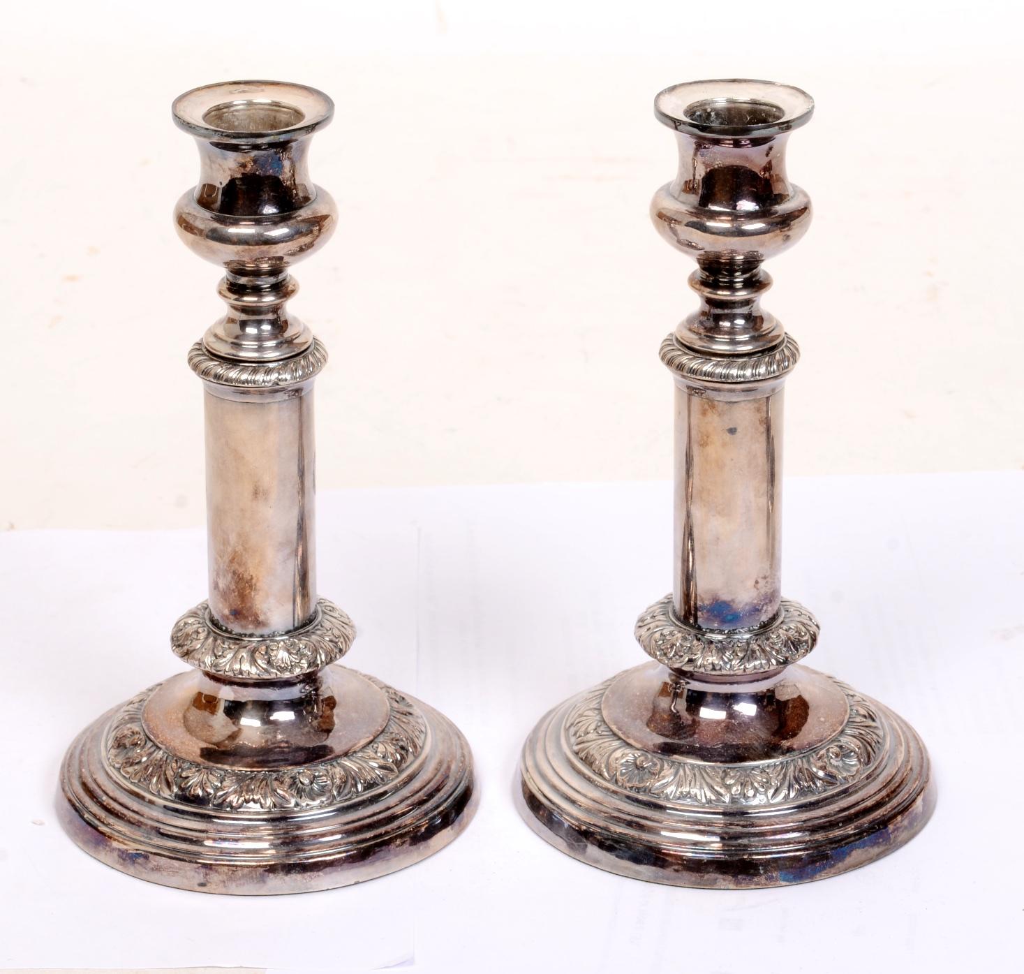 A pair of Geo III antique Sheffield plate telescopic candlesticks by the important maker Thomas & James Creswick who comes from the famous family of long time silversmiths. His Grandfather was one of the first silversmiths to register his mark at