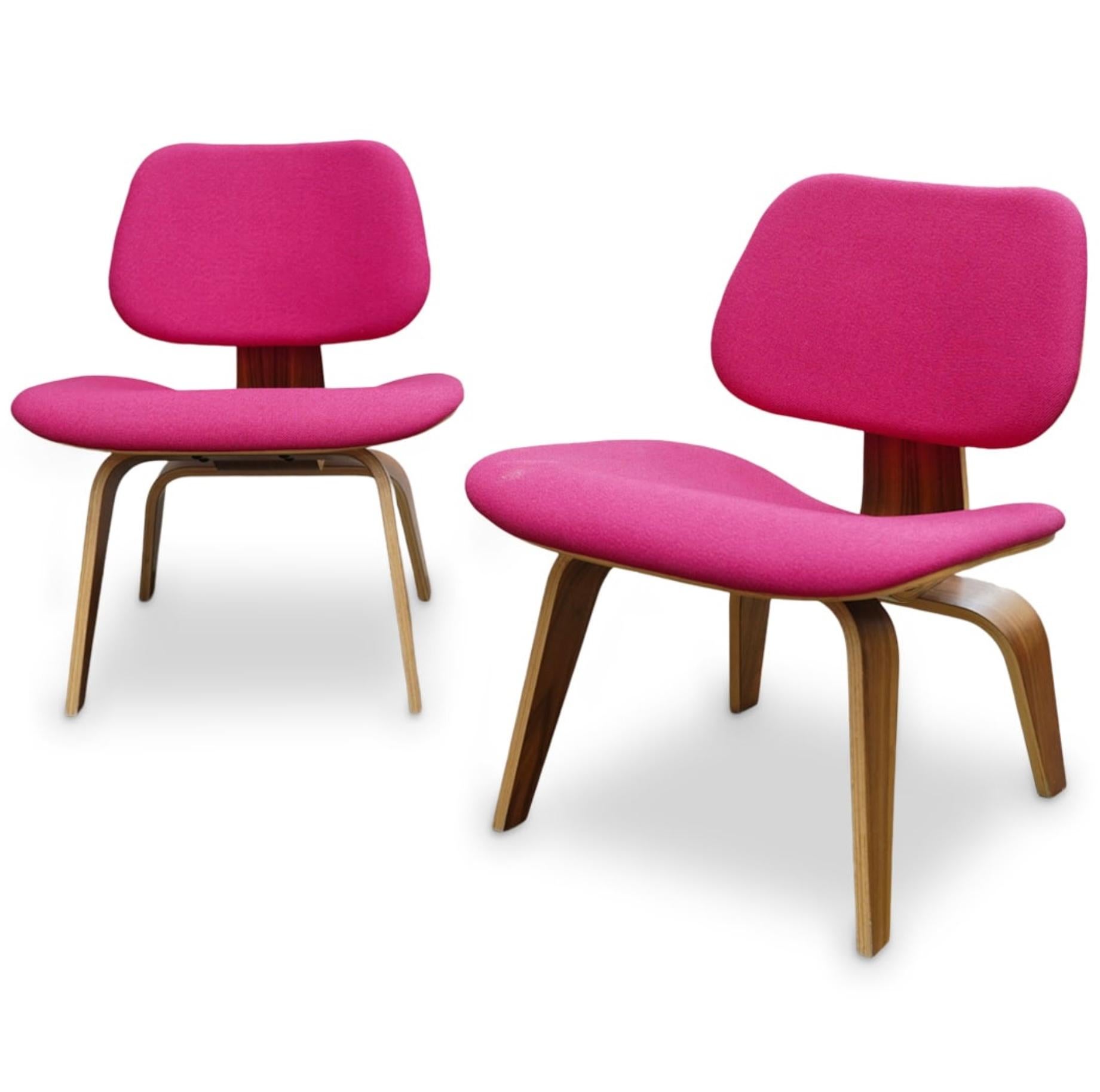 Pr di sedie Herman Miller Eames in noce e rosa LCW in vendita 6