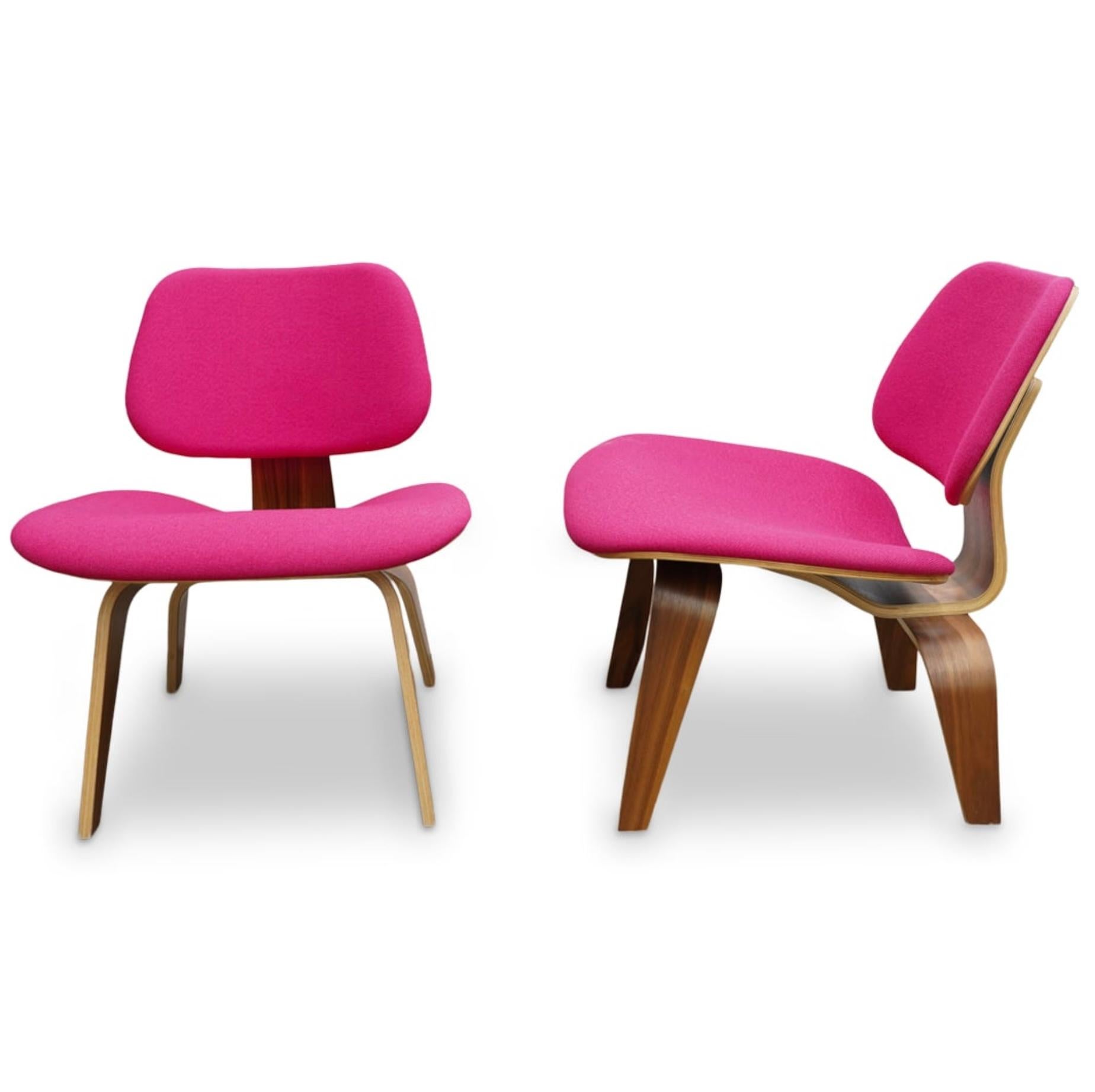 Pr di sedie Herman Miller Eames in noce e rosa LCW in vendita 8