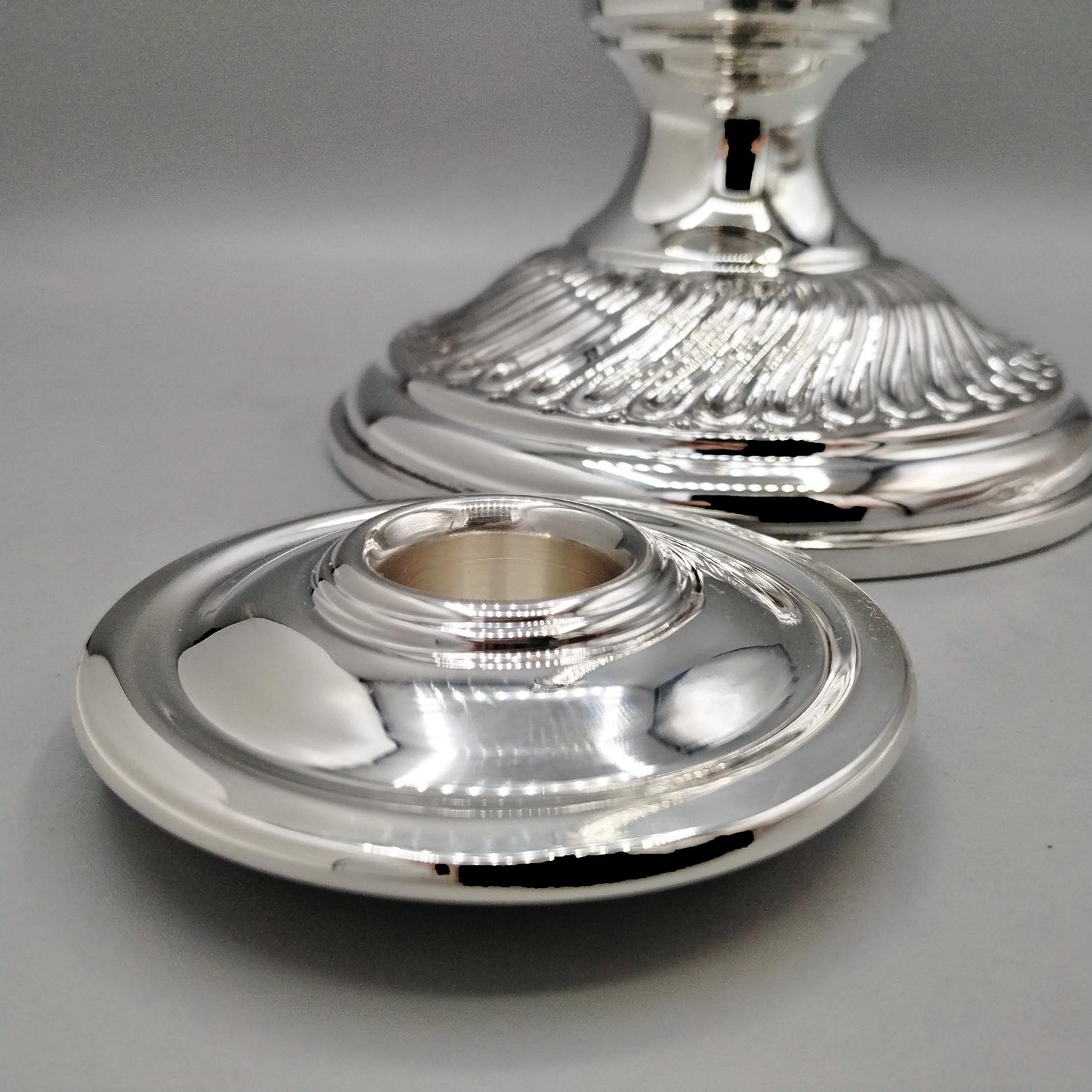 Confezione di candelabri italiani in argento sterling in vendita 5