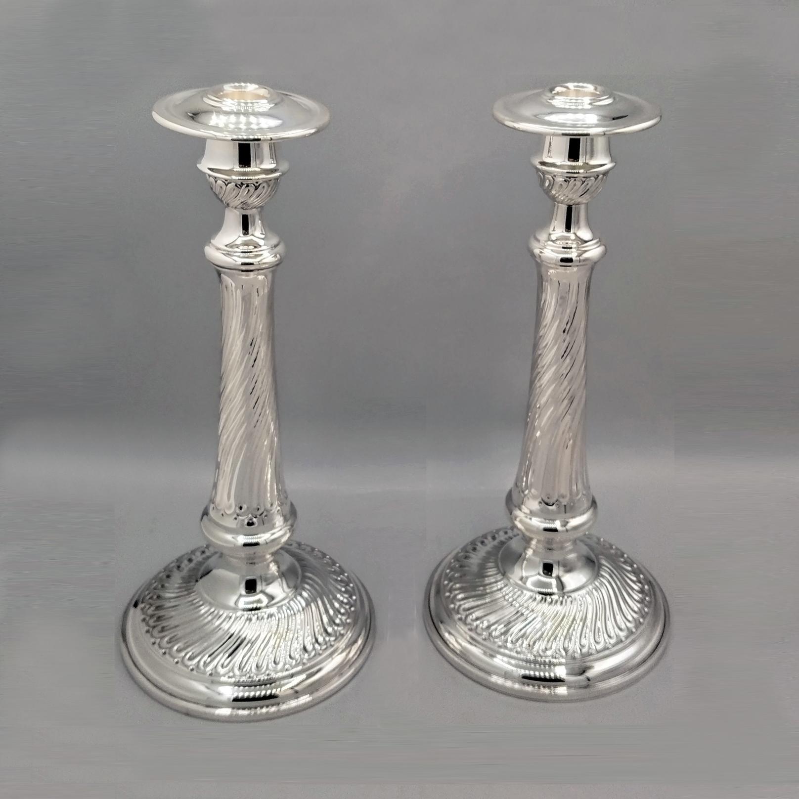 Altro Confezione di candelabri italiani in argento sterling in vendita