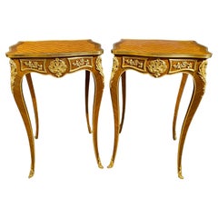 Pr von Louis XV Stil Kingwood Parkett quadratische Beistelltische mit vergoldeten Bronzebeschlägen