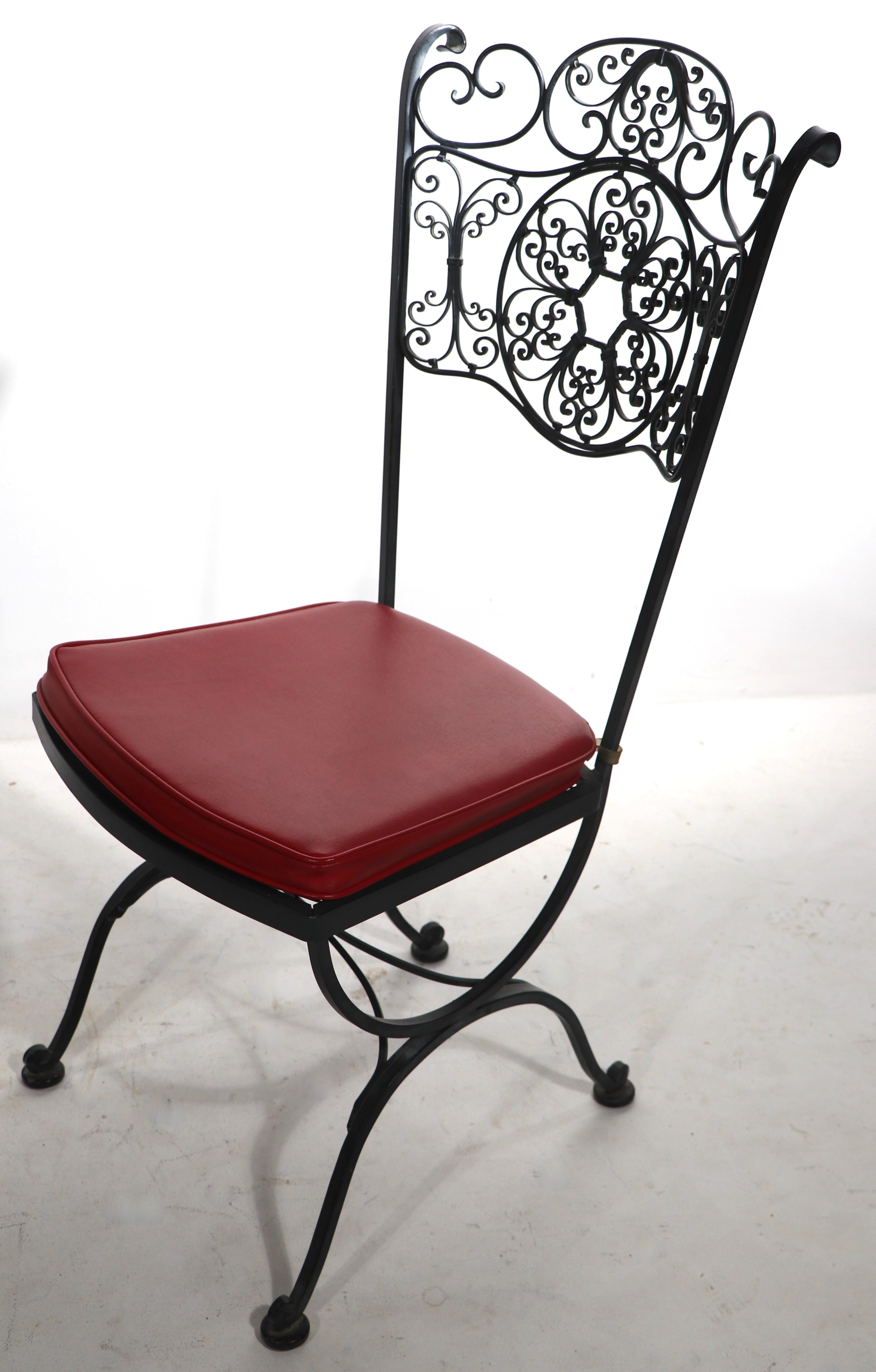 Pr. Sillas de comedor ornamentadas de hierro forjado para patio y jardín, de Lee Woodard en Bueno estado para la venta en New York, NY