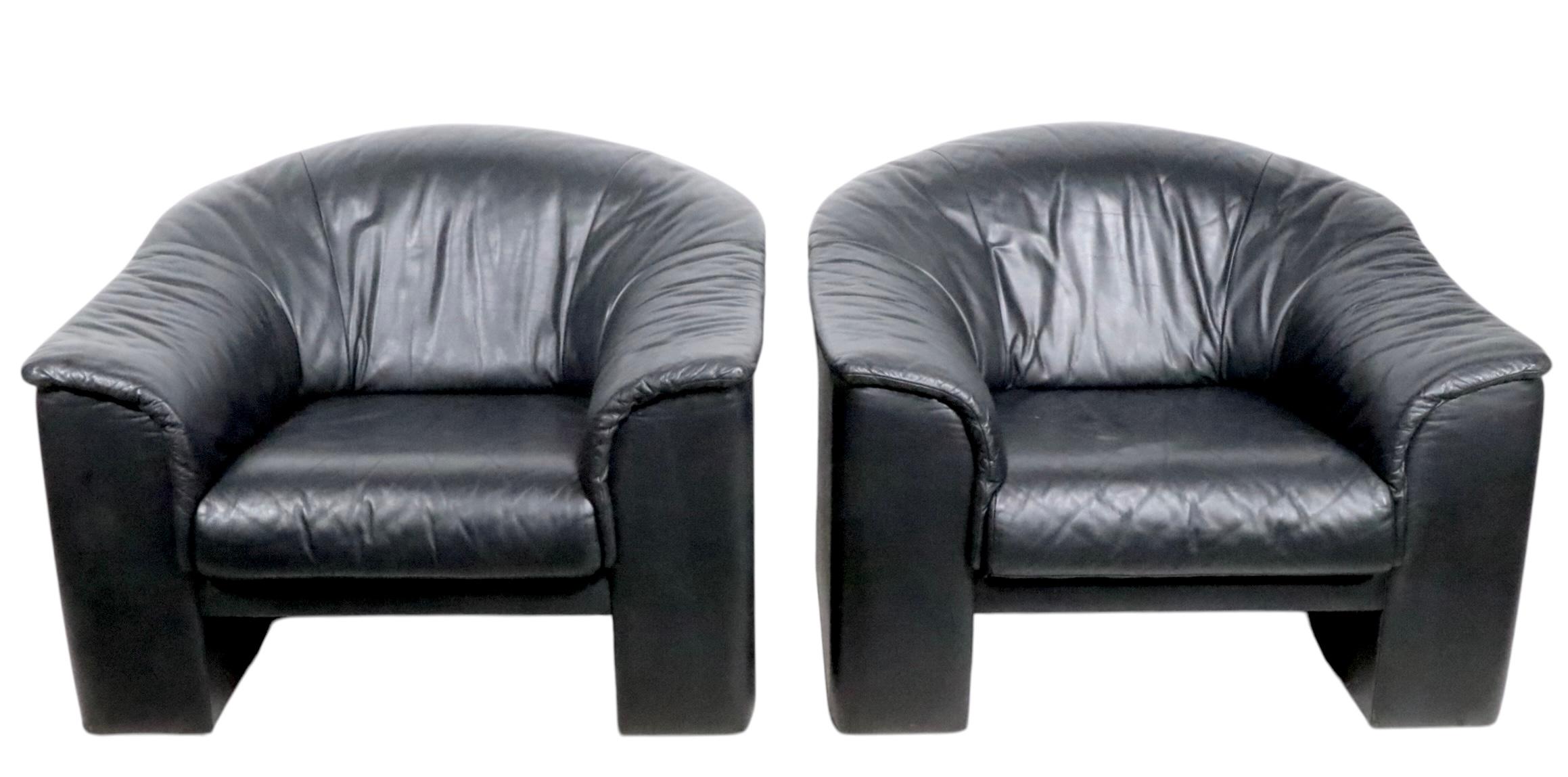Pr. Oversize Black  Leather Club Chairs by Brayton International Collection 1991 In Good Condition For Sale In New York, NY