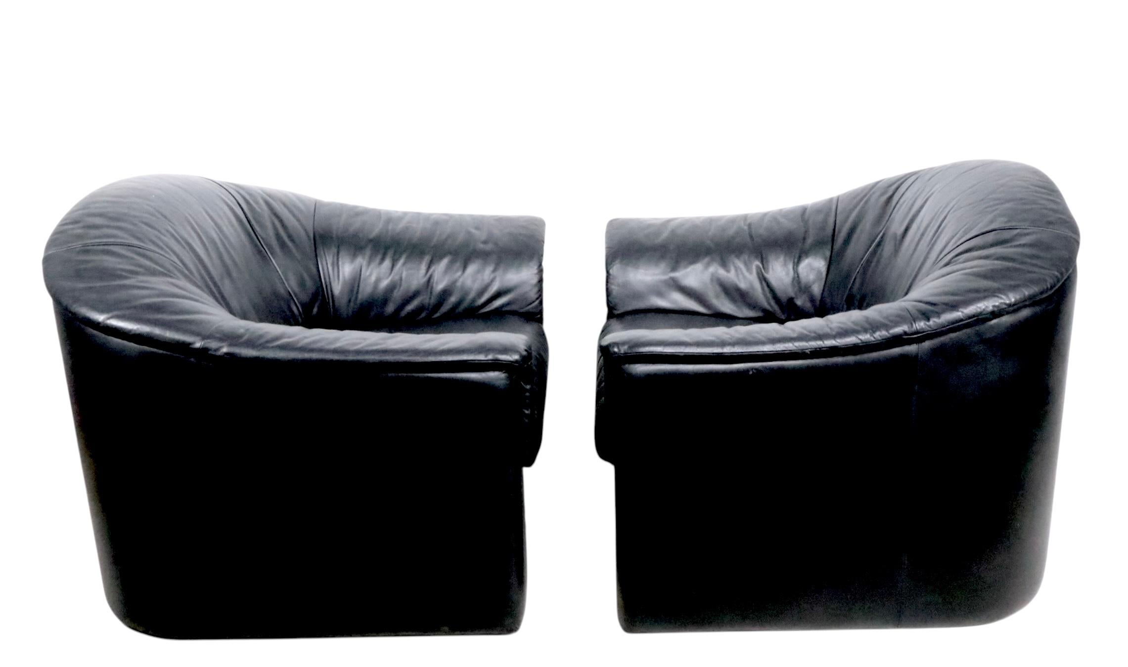 Pr. Oversize Black  Leather Club Chairs by Brayton International Collection 1991 For Sale 3