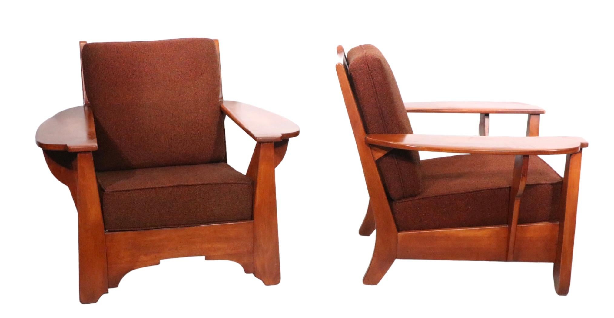 Pr. Paddle Arm Lounge Chairs by Herman de Vries for Cushman Colonial, c 1940-50s In Good Condition In New York, NY