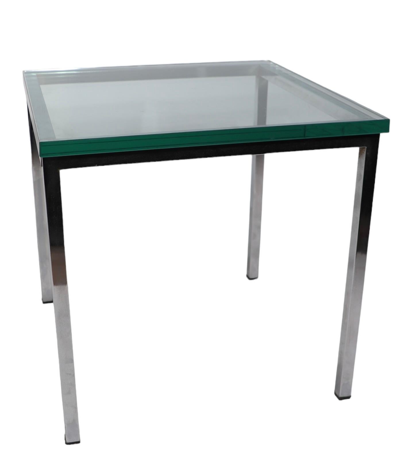 Pr Post Modern International Bauhaus Style Chrome and Glass End Chrome Tables For Sale 7
