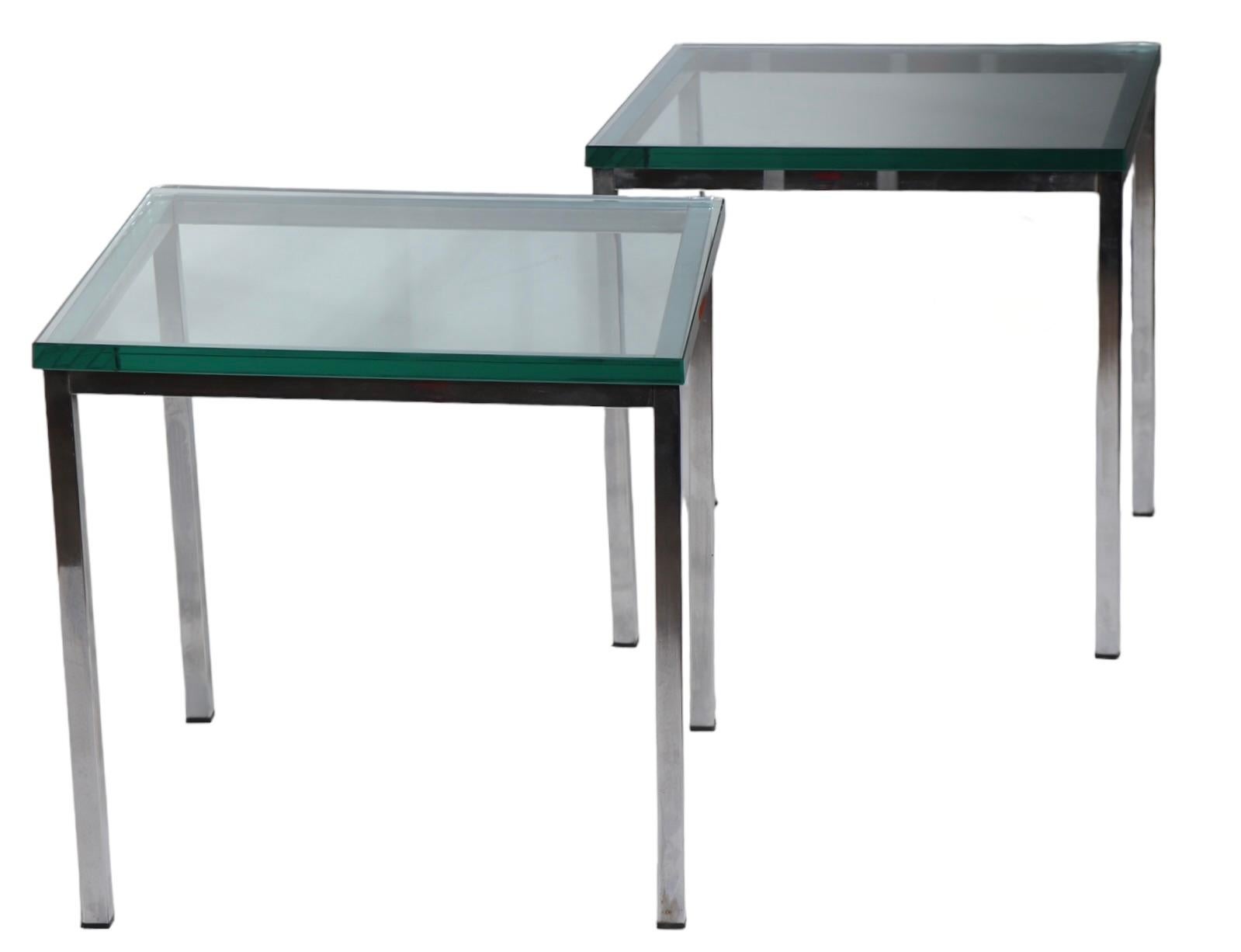 Pr Post Modern International Bauhaus Style Chrome and Glass End Chrome Tables For Sale 1