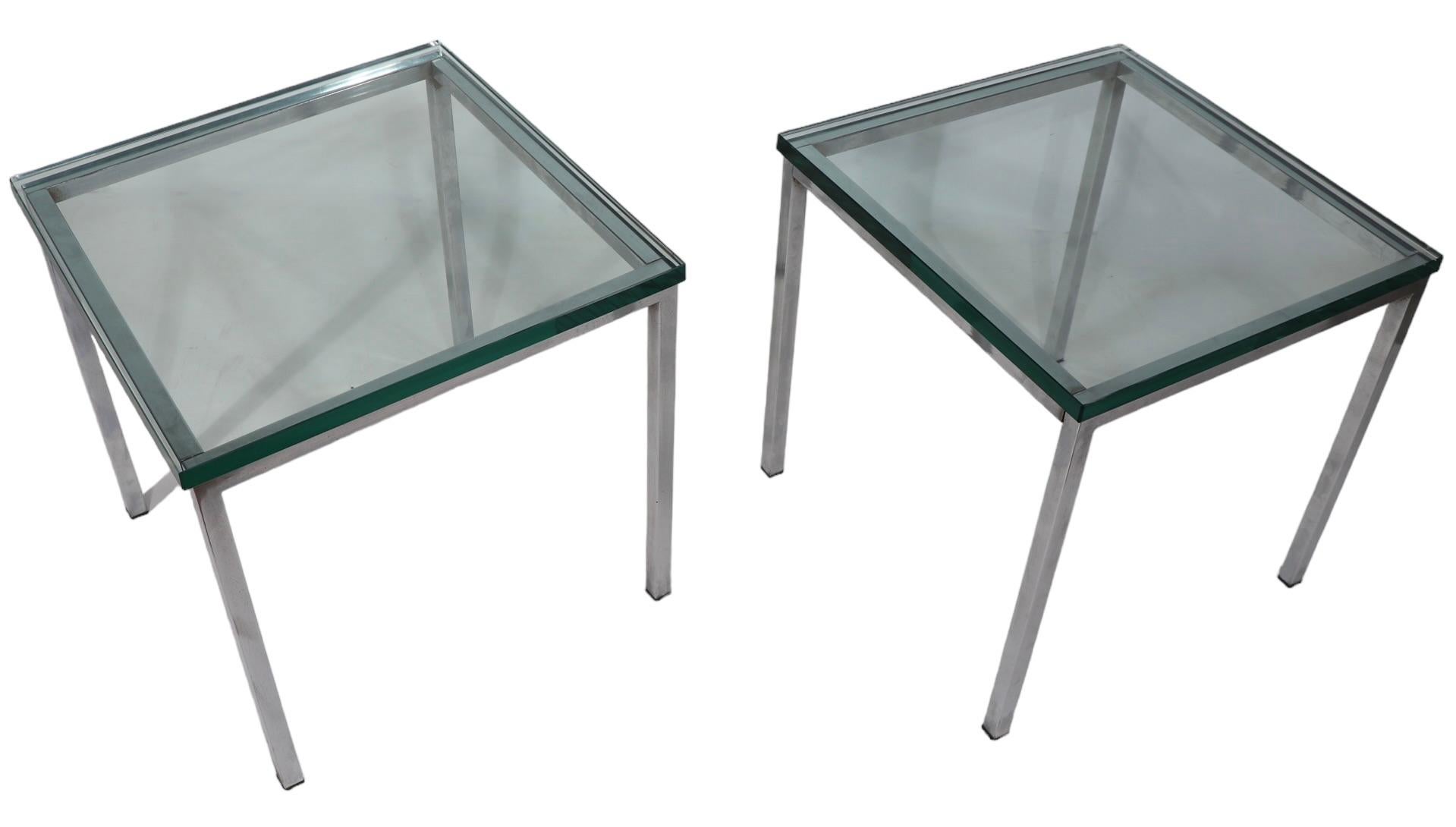Pr Post Modern International Bauhaus Style Chrome and Glass End Chrome Tables For Sale 2