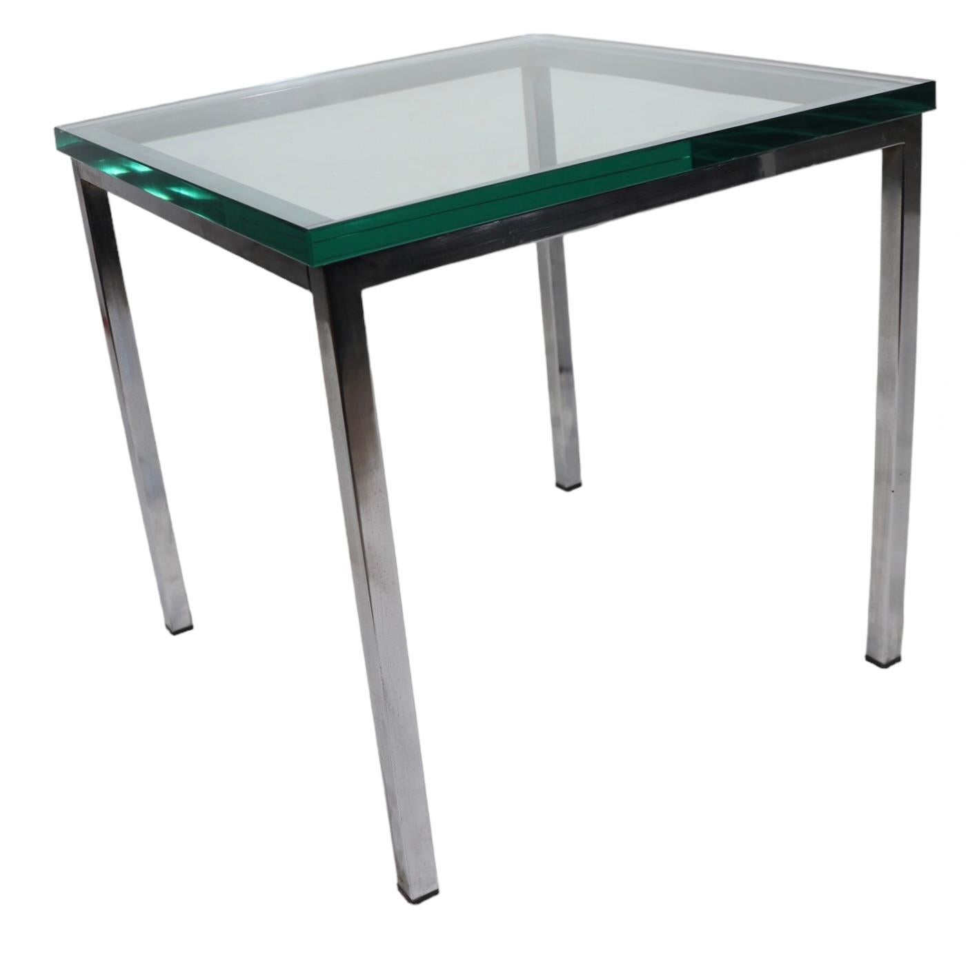 Pr Post Modern International Bauhaus Style Chrome and Glass End Chrome Tables For Sale 3