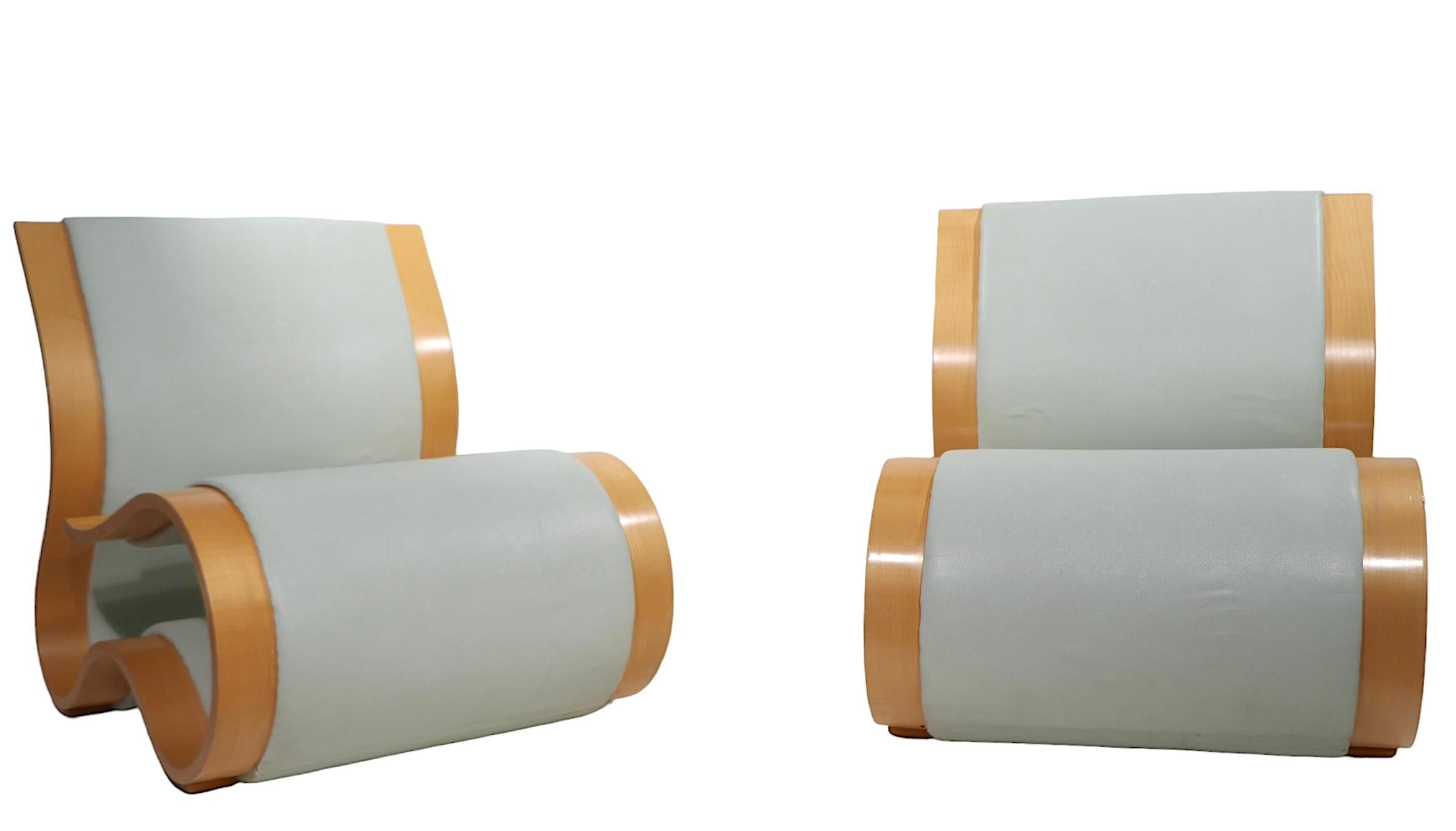 Pr. Postmodern Kurve Lounge Chairs by Karim Rashid for  Nienkamper c. 2000/2020 For Sale 4