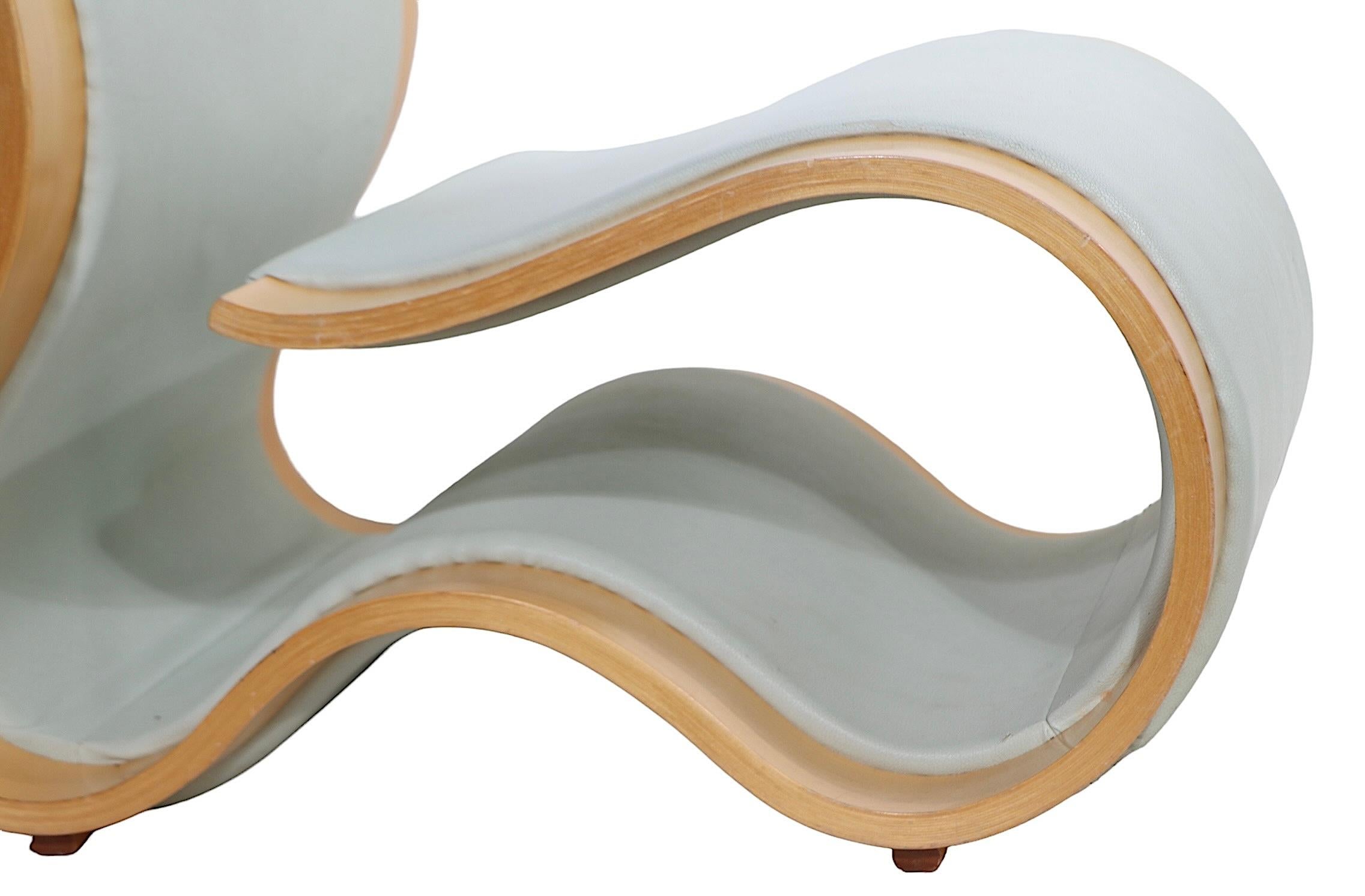Pr. Postmodern Kurve Lounge Chairs by Karim Rashid for  Nienkamper c. 2000/2020 For Sale 2