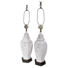 Pr. Retikulierte Chinoiserie Blanc De Chine Tischlampen um 1950/70