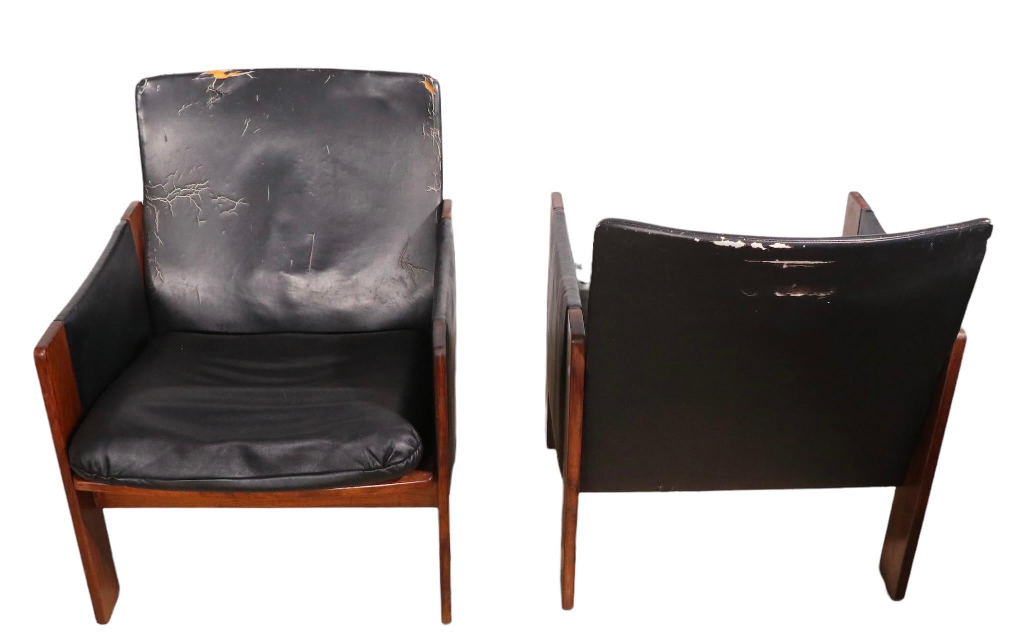 Pr. Rosewood and Leather Lounge Arm Chairs by Tobia Scarpa for Cassina For Sale 5