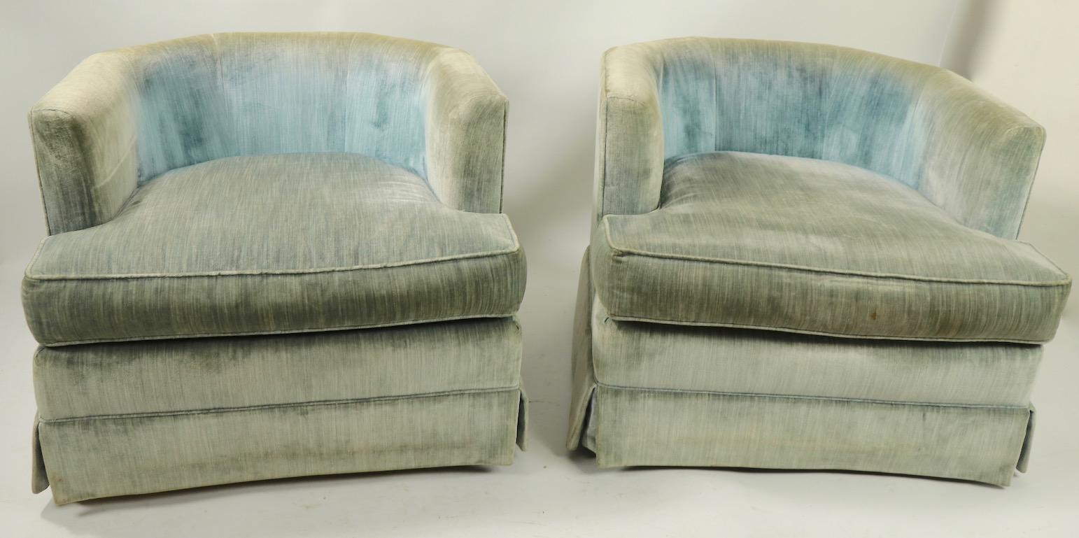 Pair of Schoonbeck Henredon Swivel Chairs 1