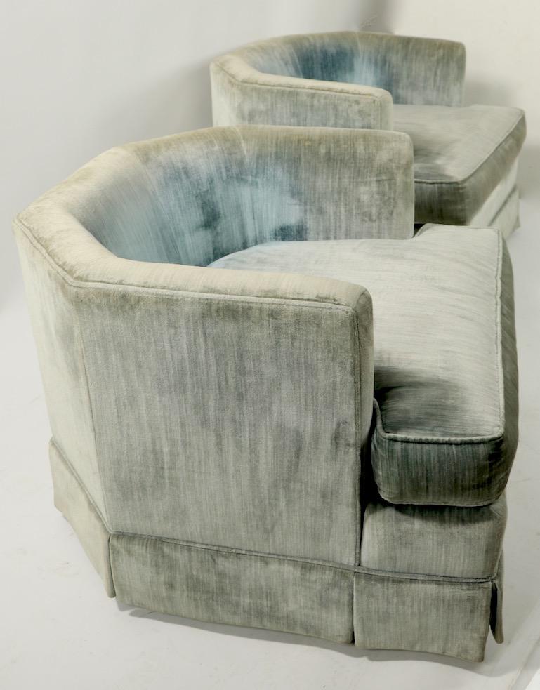 Pair of Schoonbeck Henredon Swivel Chairs 3